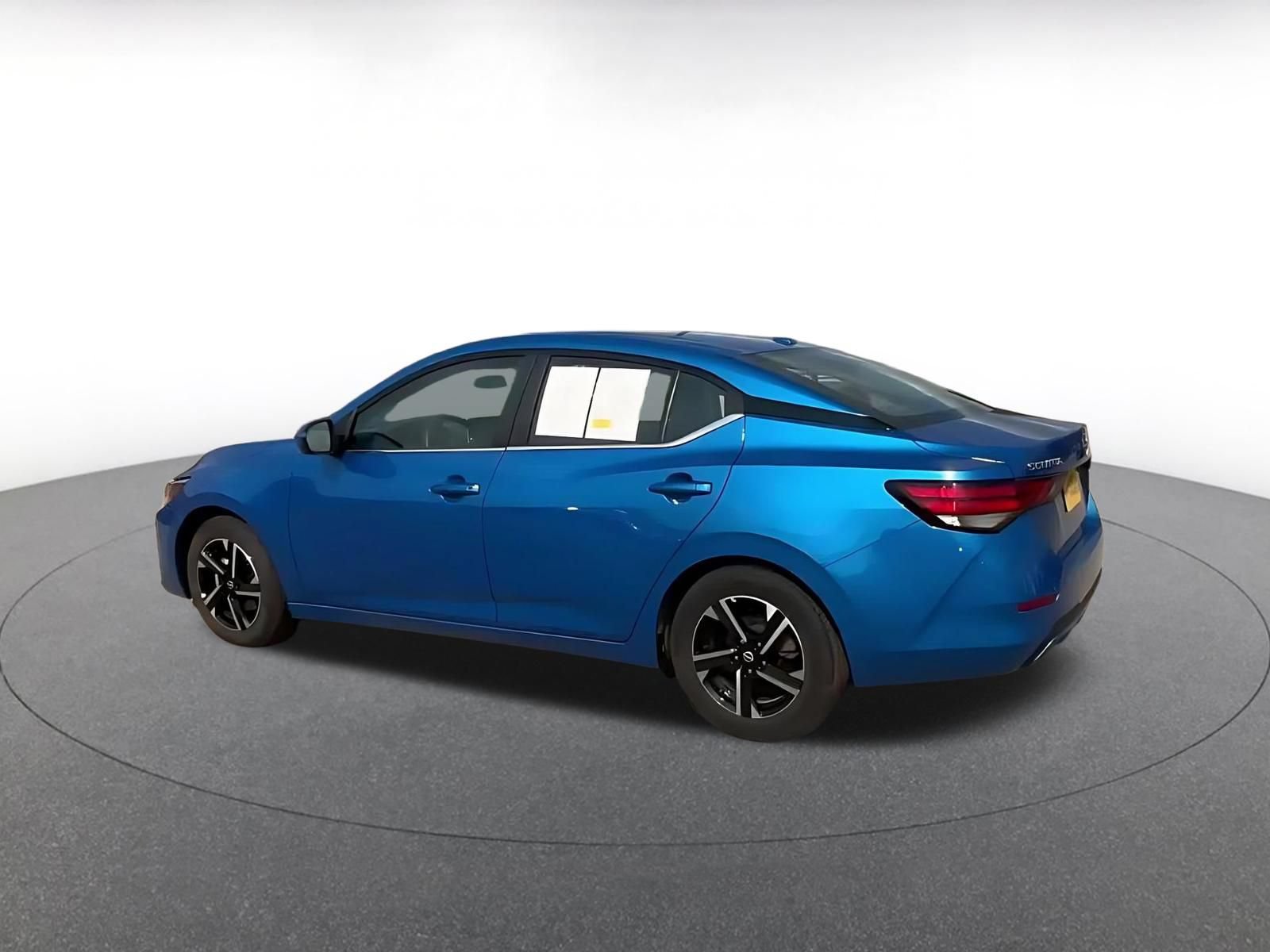 Thumbnail: 2025 Nissan Sentra - 9