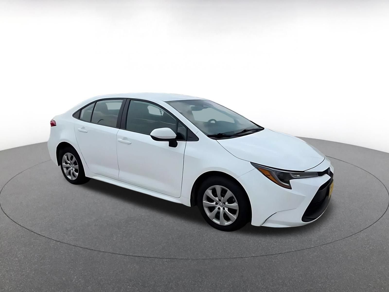 Thumbnail: 2025 Toyota Corolla - 2