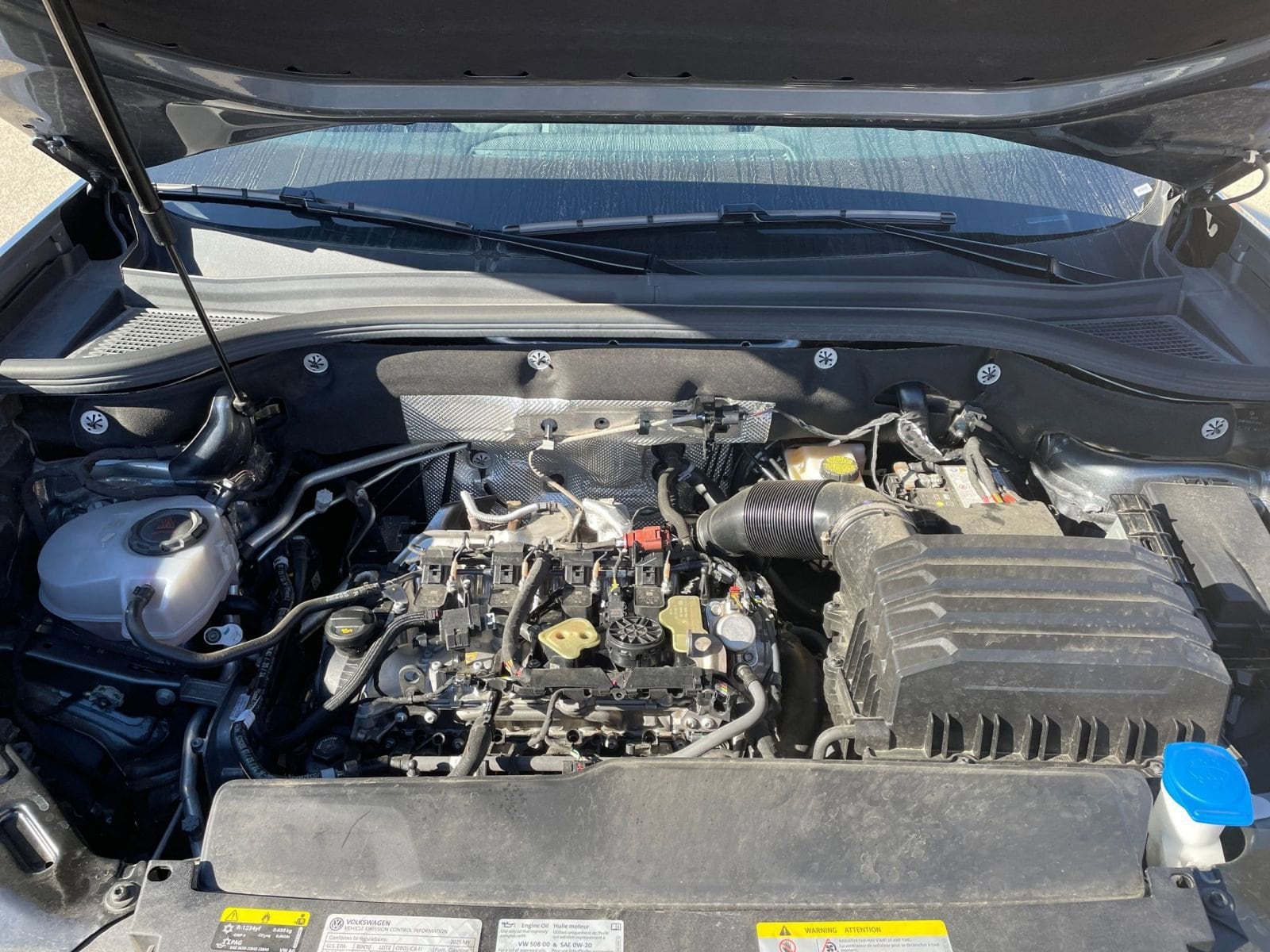 Thumbnail: 2025 Volkswagen Atlas - 32