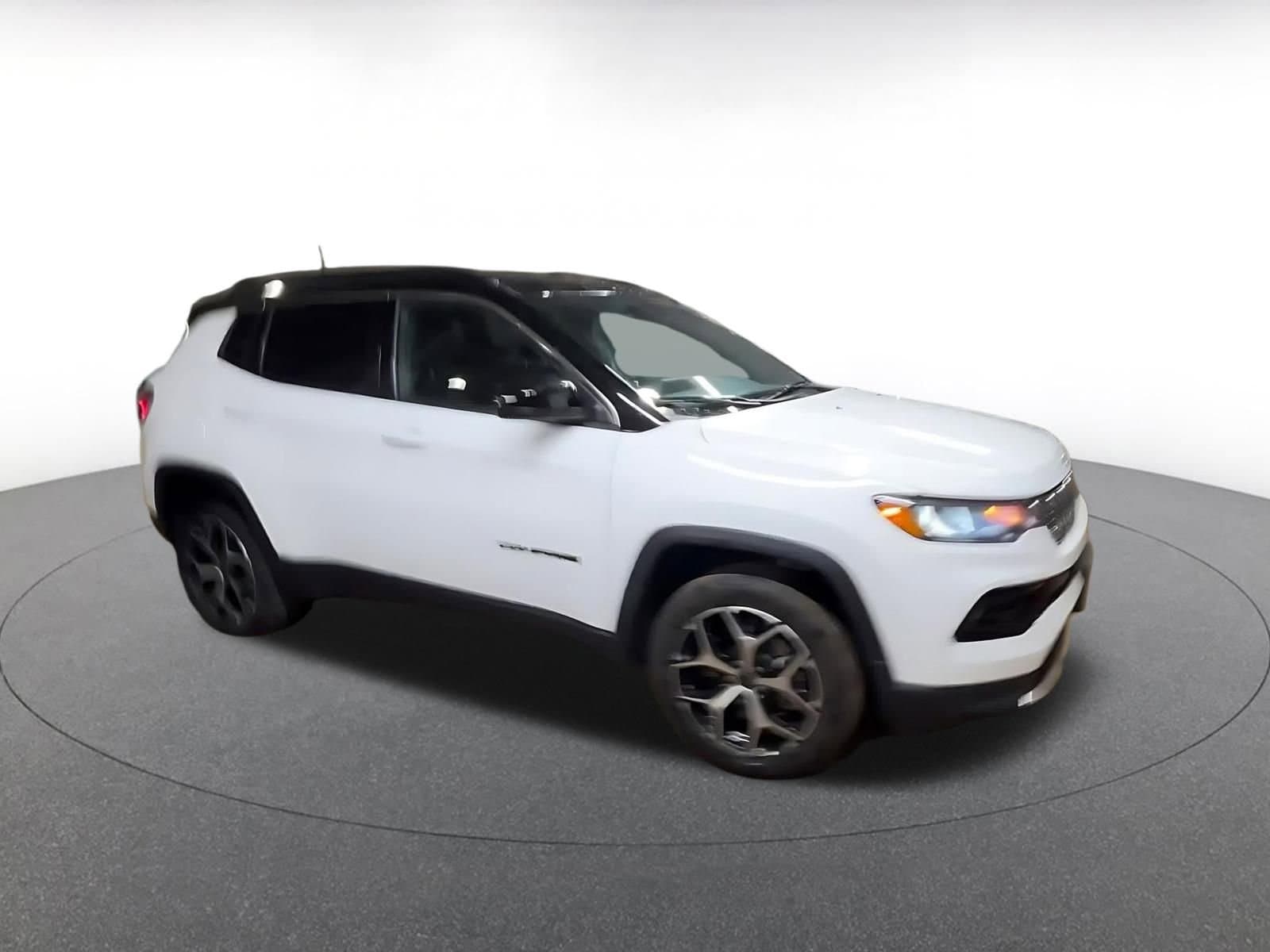 Thumbnail: 2025 Jeep Compass - 2