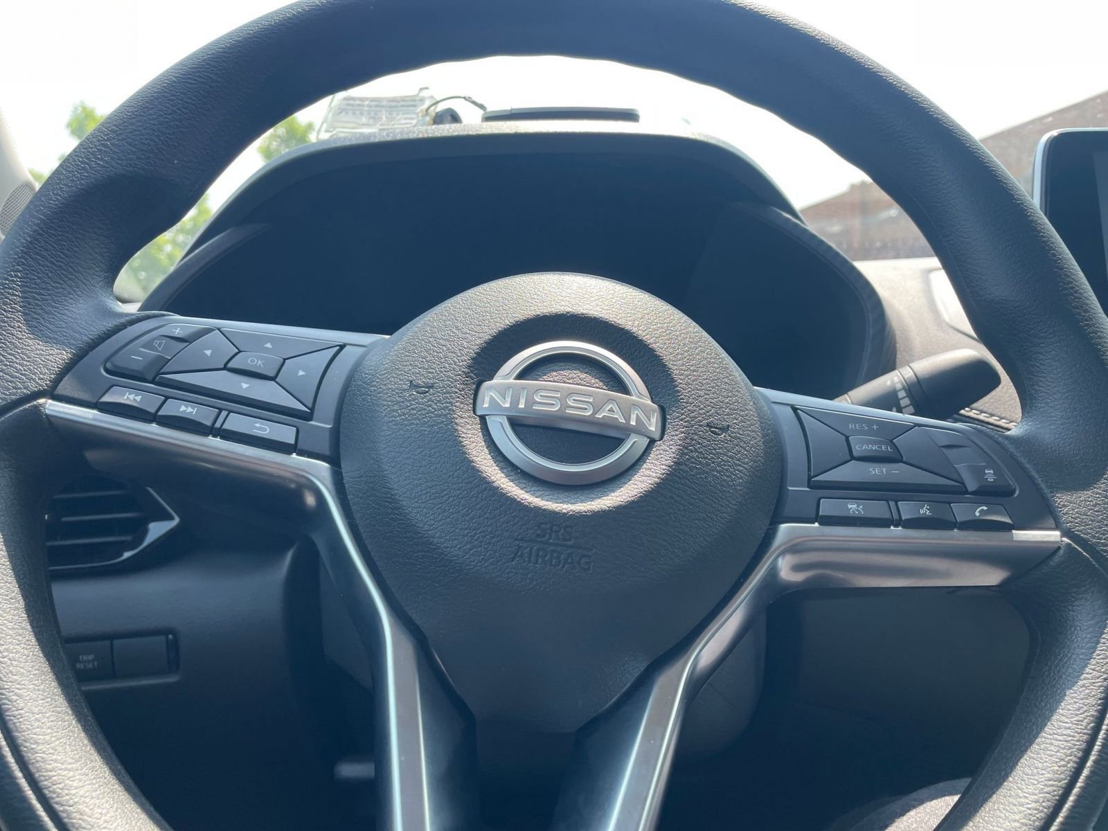 Thumbnail: 2024 Nissan Sentra - 28