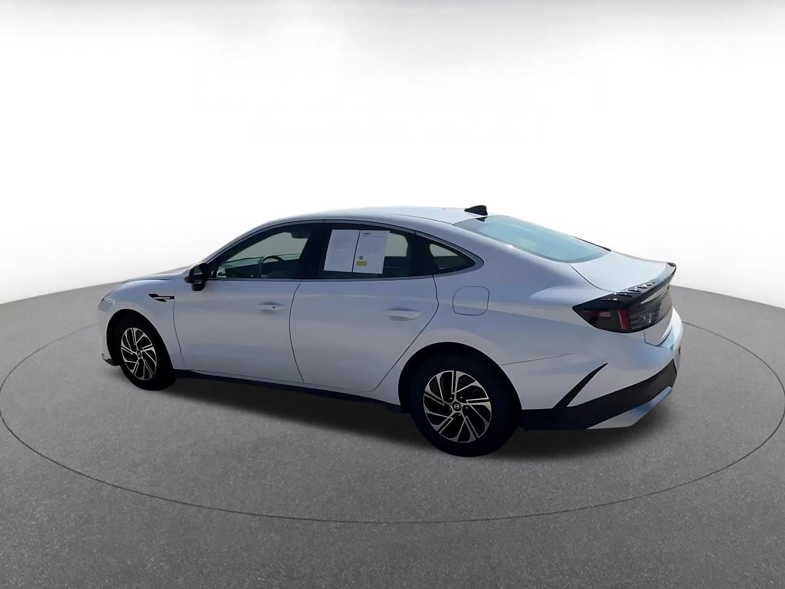 Thumbnail: 2026 Hyundai Sonata - 11
