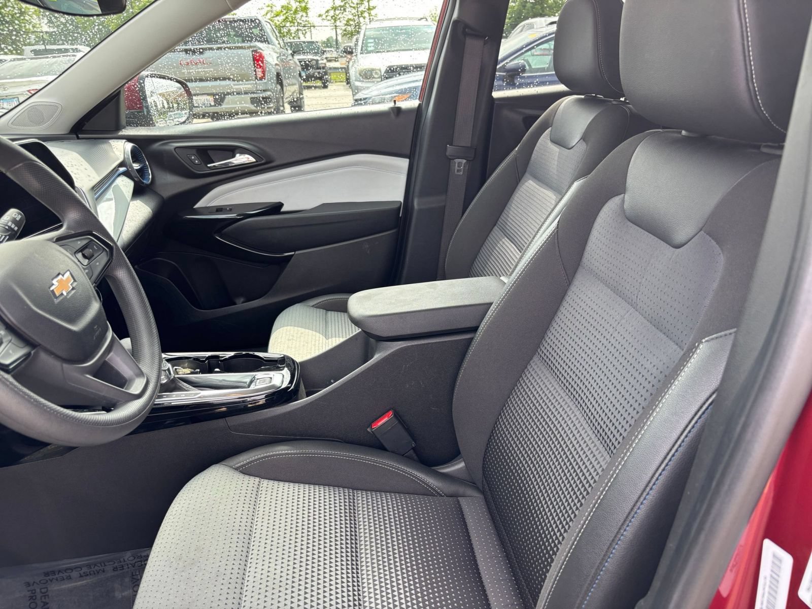 Thumbnail: 2025 Chevrolet Trax - 24