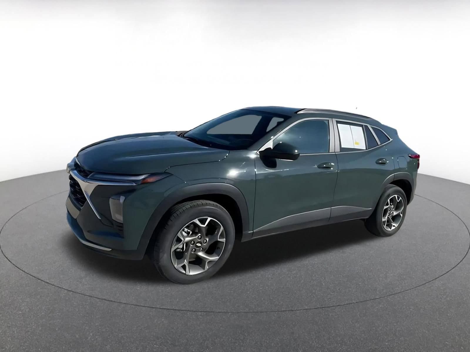 Thumbnail: 2025 Chevrolet Trax - 8