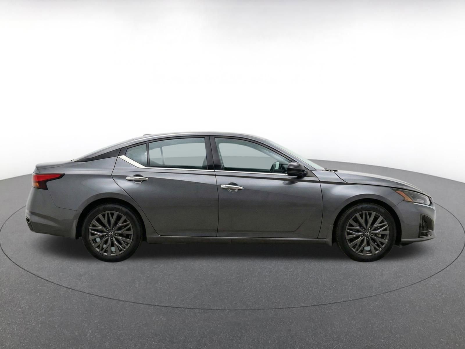 Thumbnail: 2025 Nissan Altima - 10