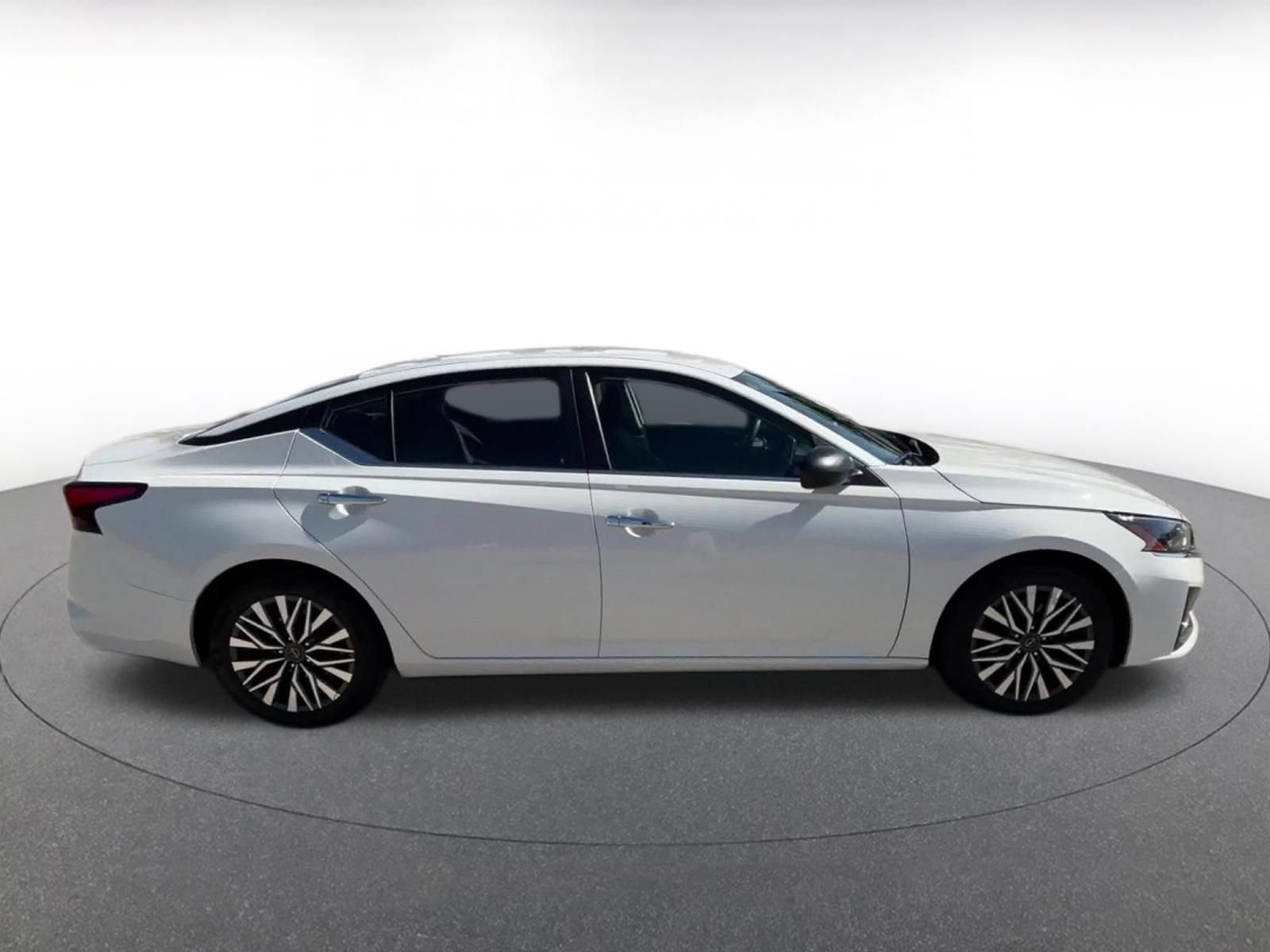 Thumbnail: 2025 Nissan Altima - 13