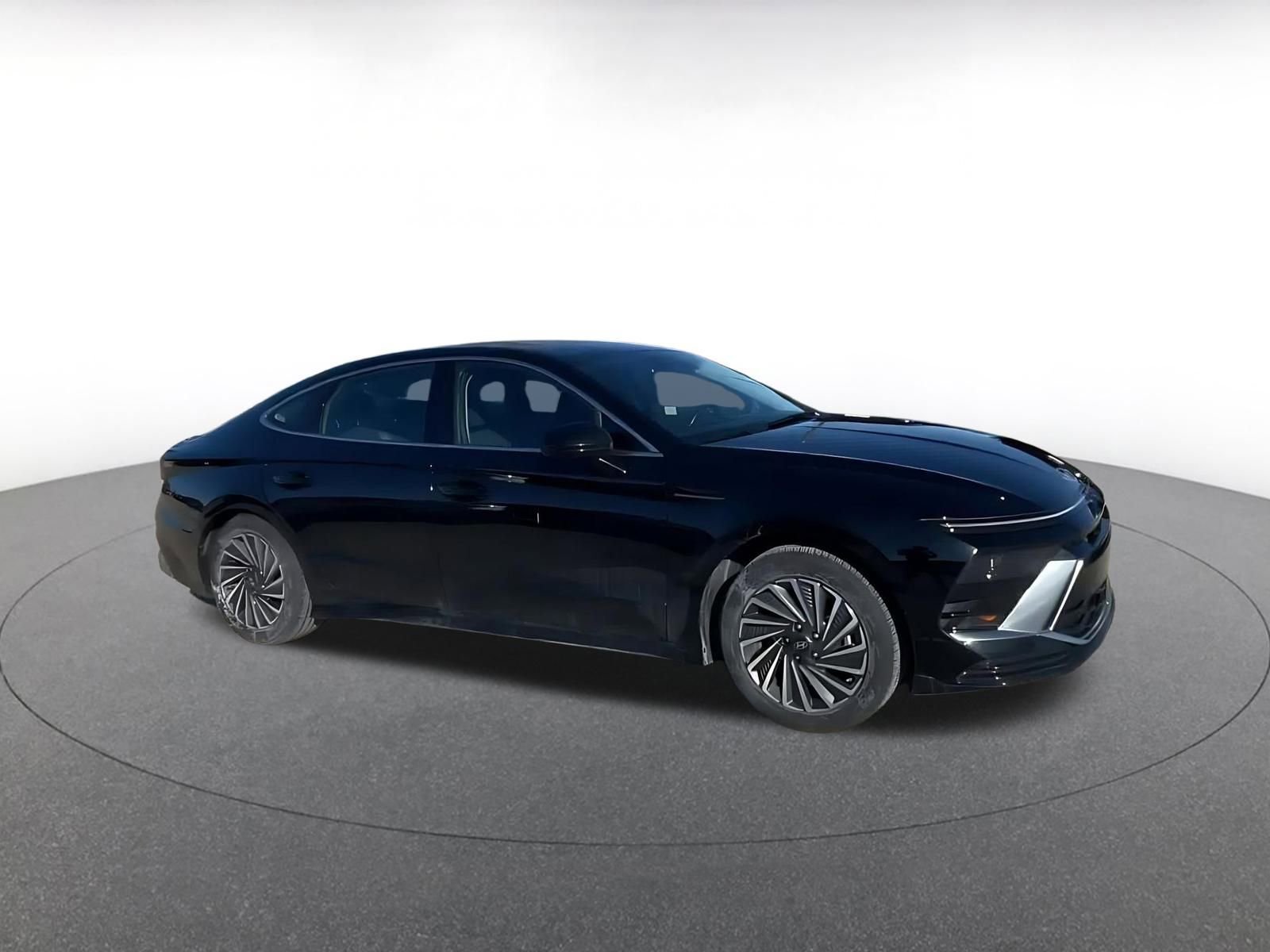 Thumbnail: 2025 Hyundai Sonata - 2