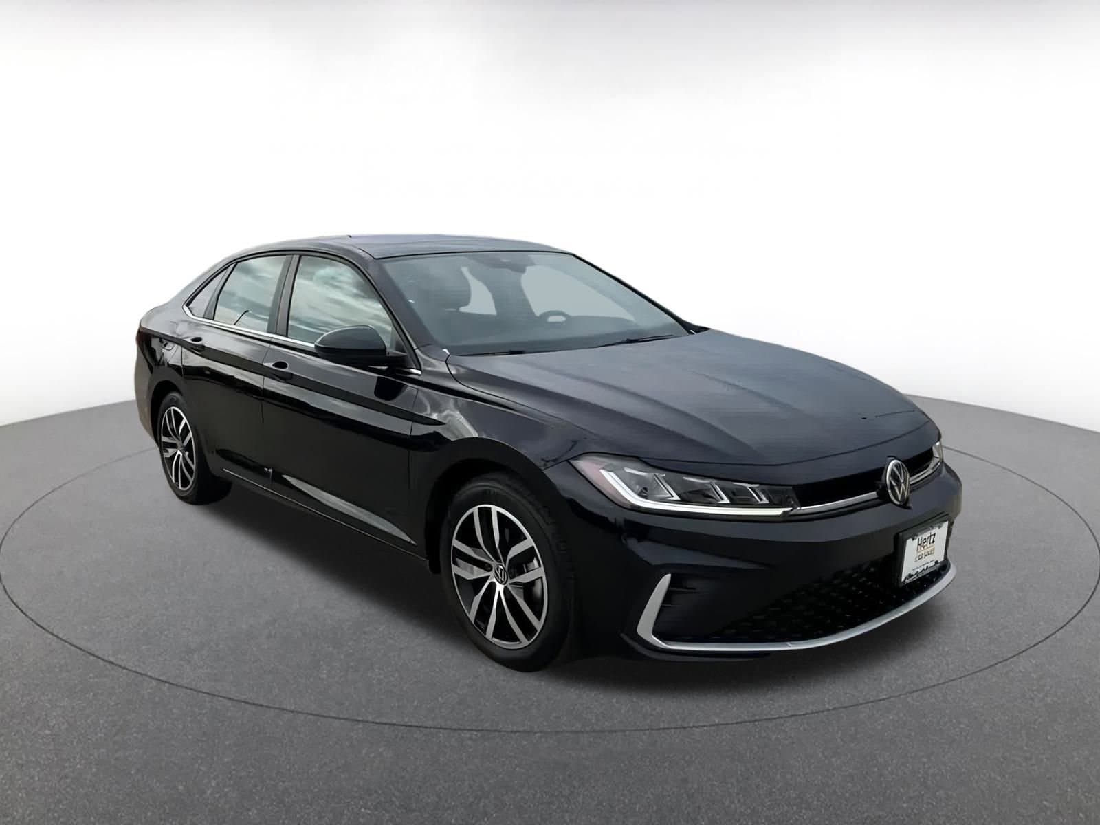 Thumbnail: 2025 Volkswagen Jetta - 3