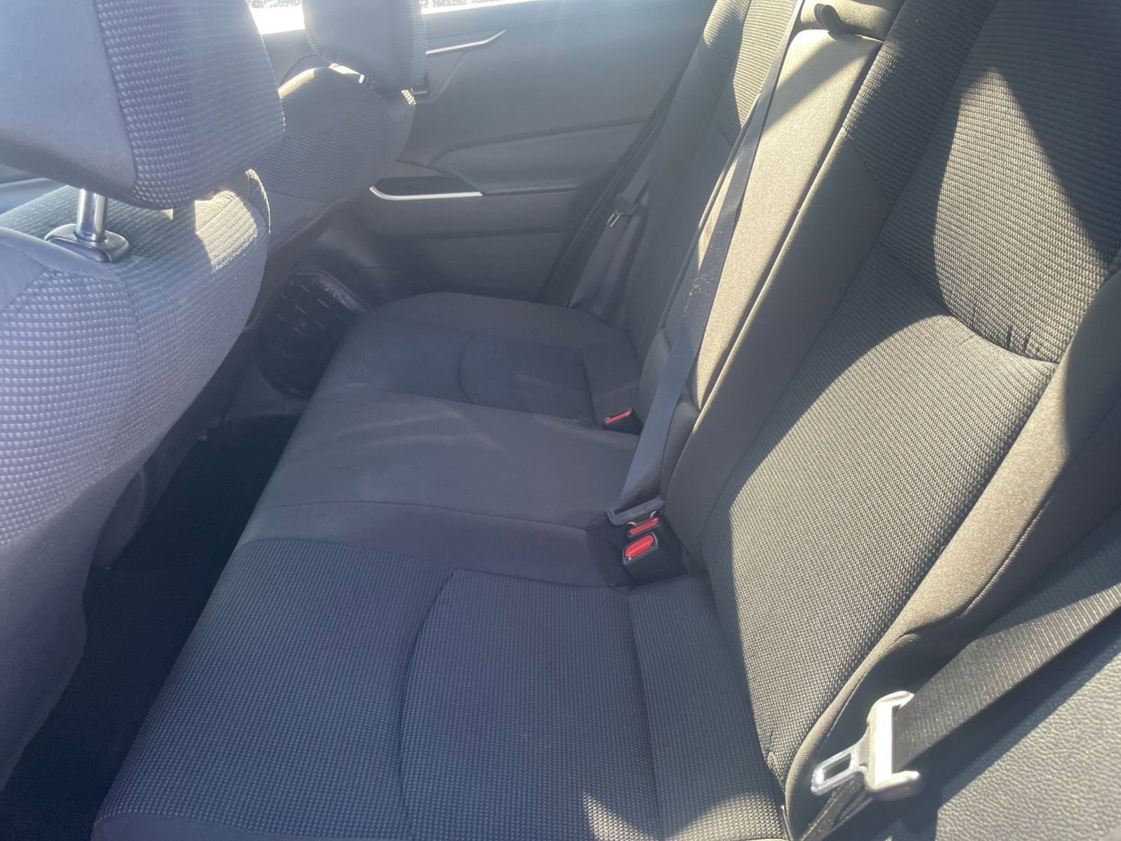 Thumbnail: 2025 Toyota RAV4 - 25