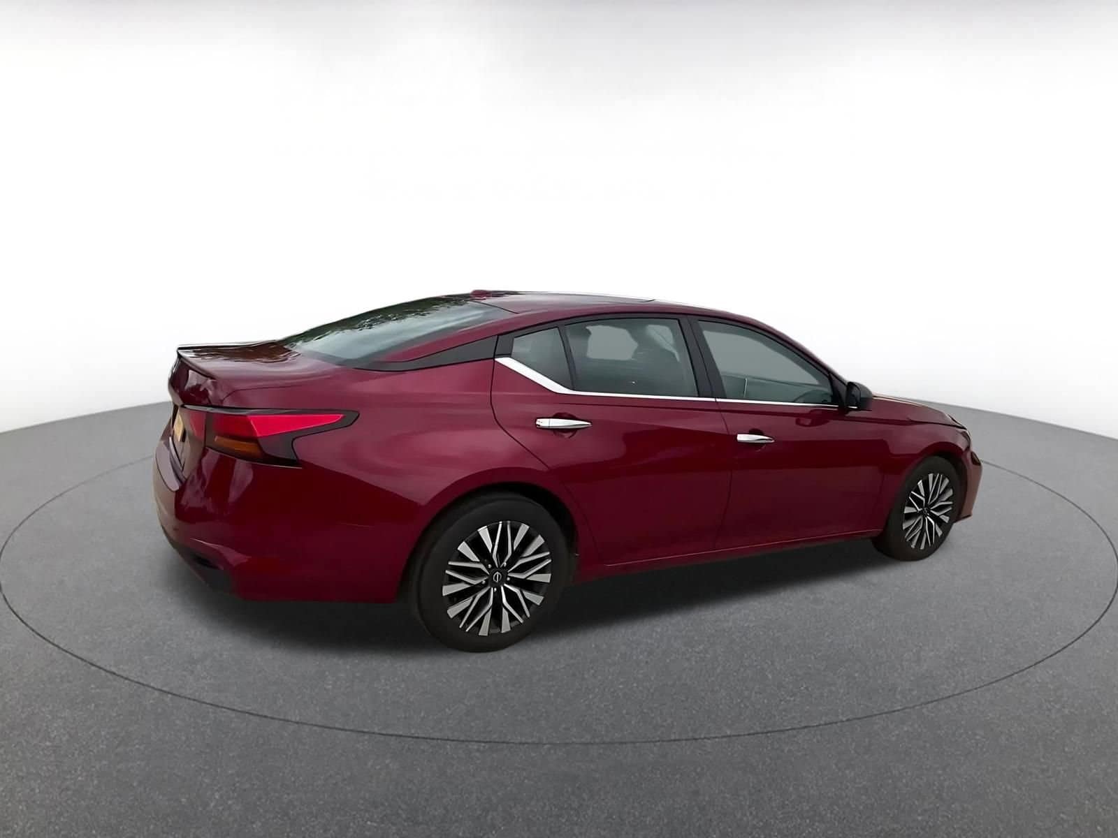 Thumbnail: 2025 Nissan Altima - 15