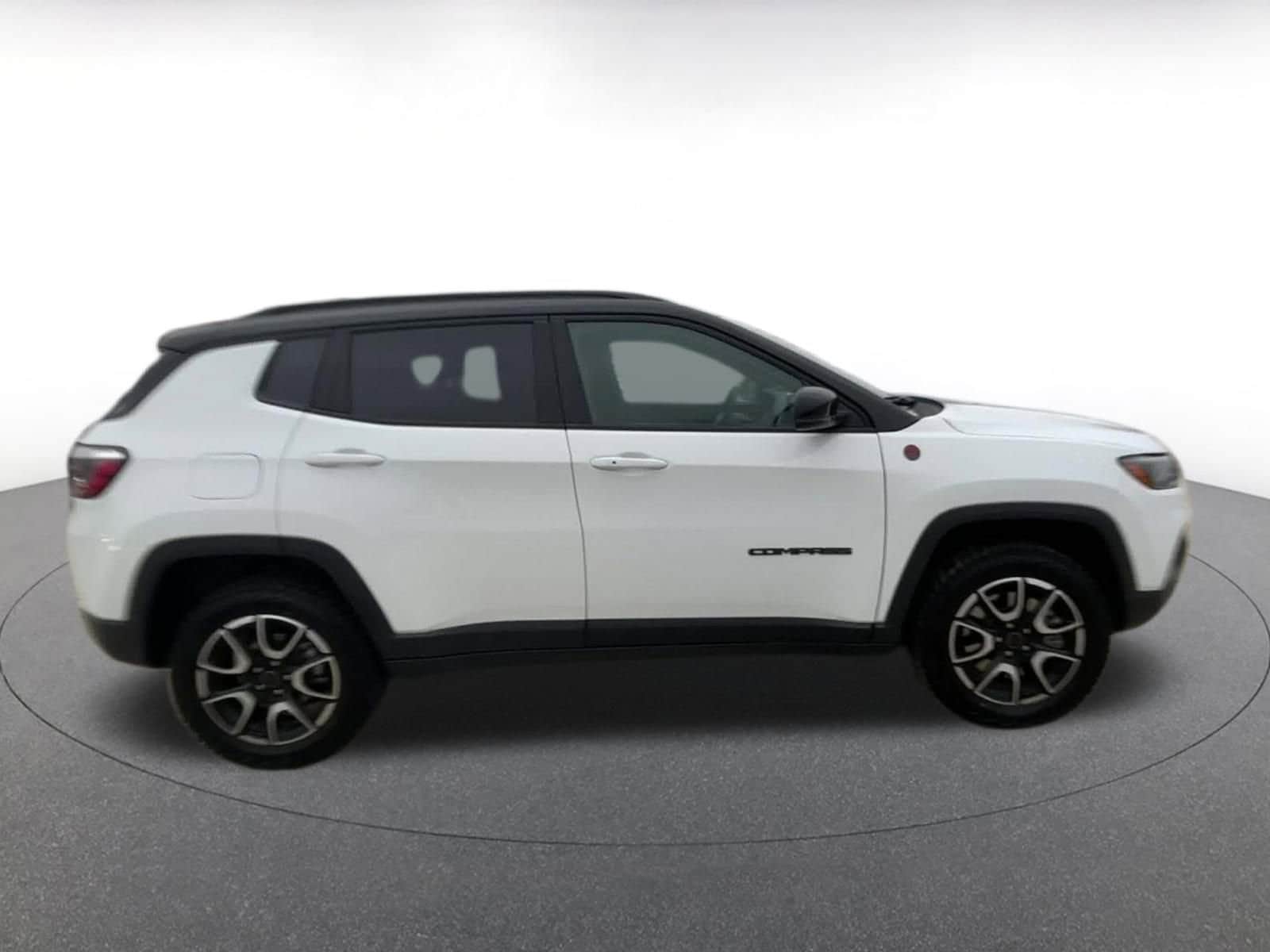 Thumbnail: 2025 Jeep Compass - 16