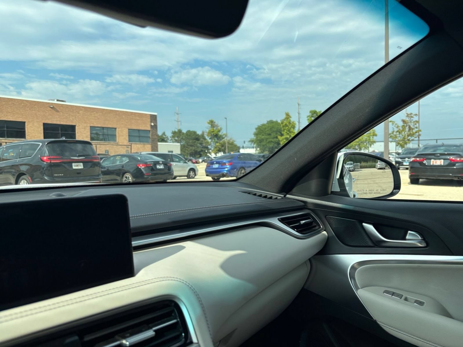Thumbnail: 2025 Genesis G70 - 33