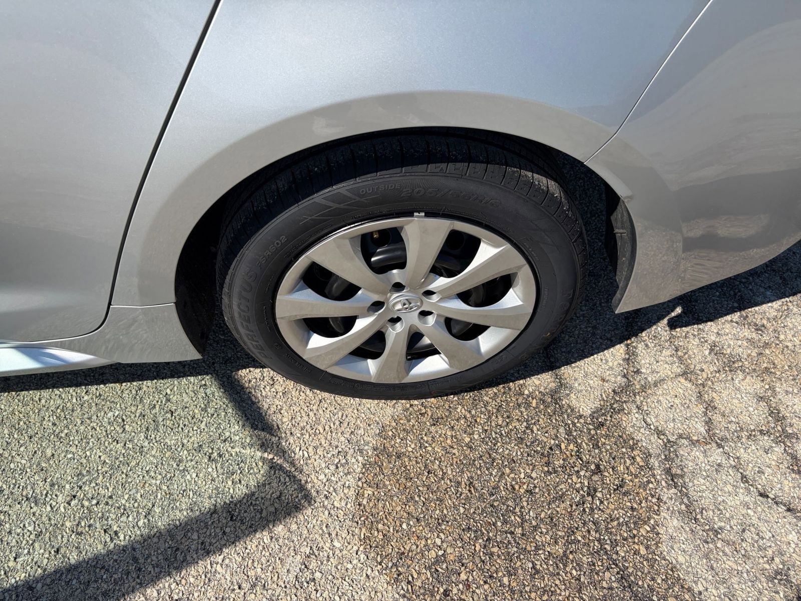 Thumbnail: 2025 Toyota Corolla - 28