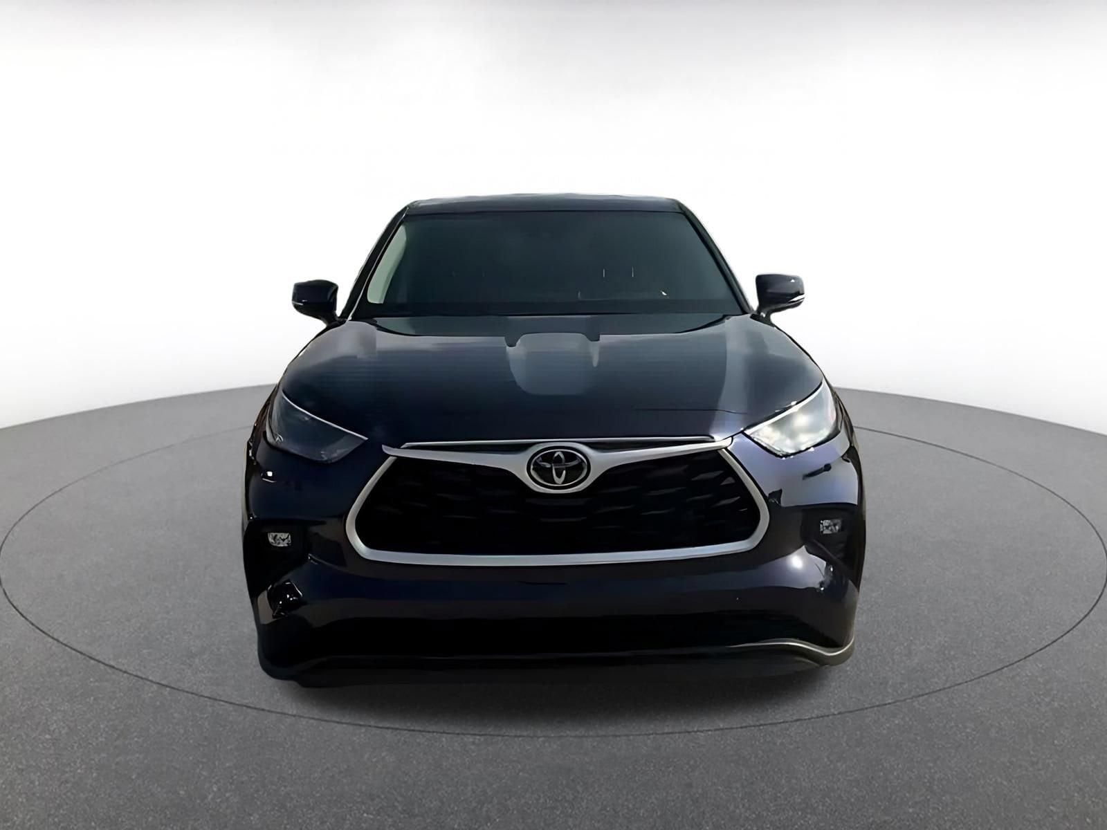Thumbnail: 2025 Toyota Highlander - 4