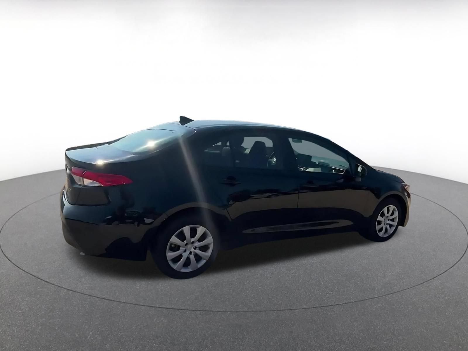 Thumbnail: 2025 Toyota Corolla - 15