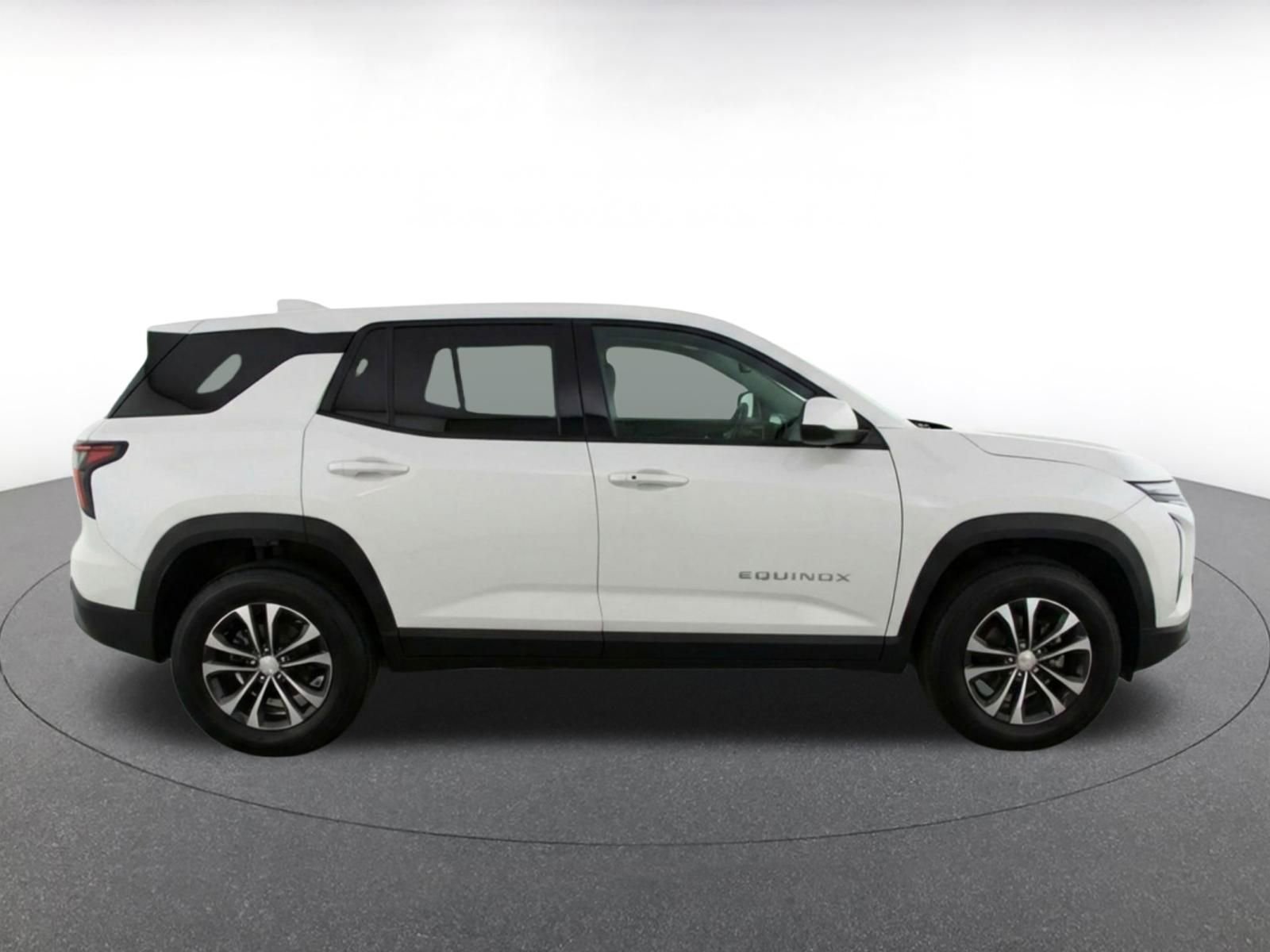 Thumbnail: 2025 Chevrolet Equinox - 10