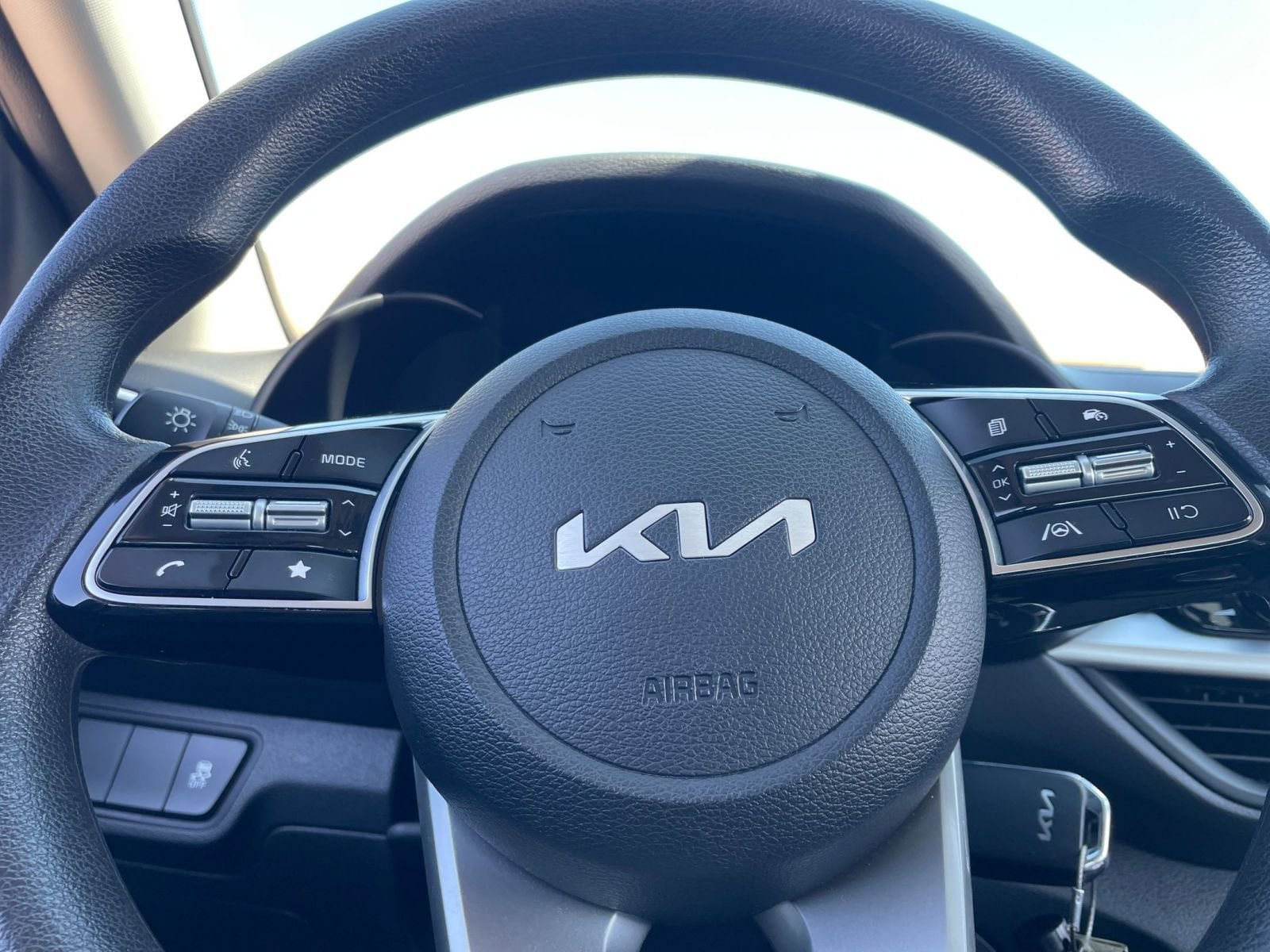 Thumbnail: 2024 Kia Forte - 27