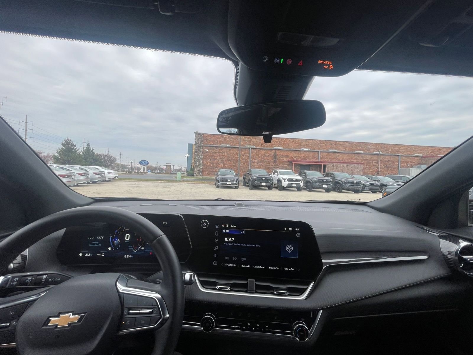 Thumbnail: 2025 Chevrolet Equinox - 33