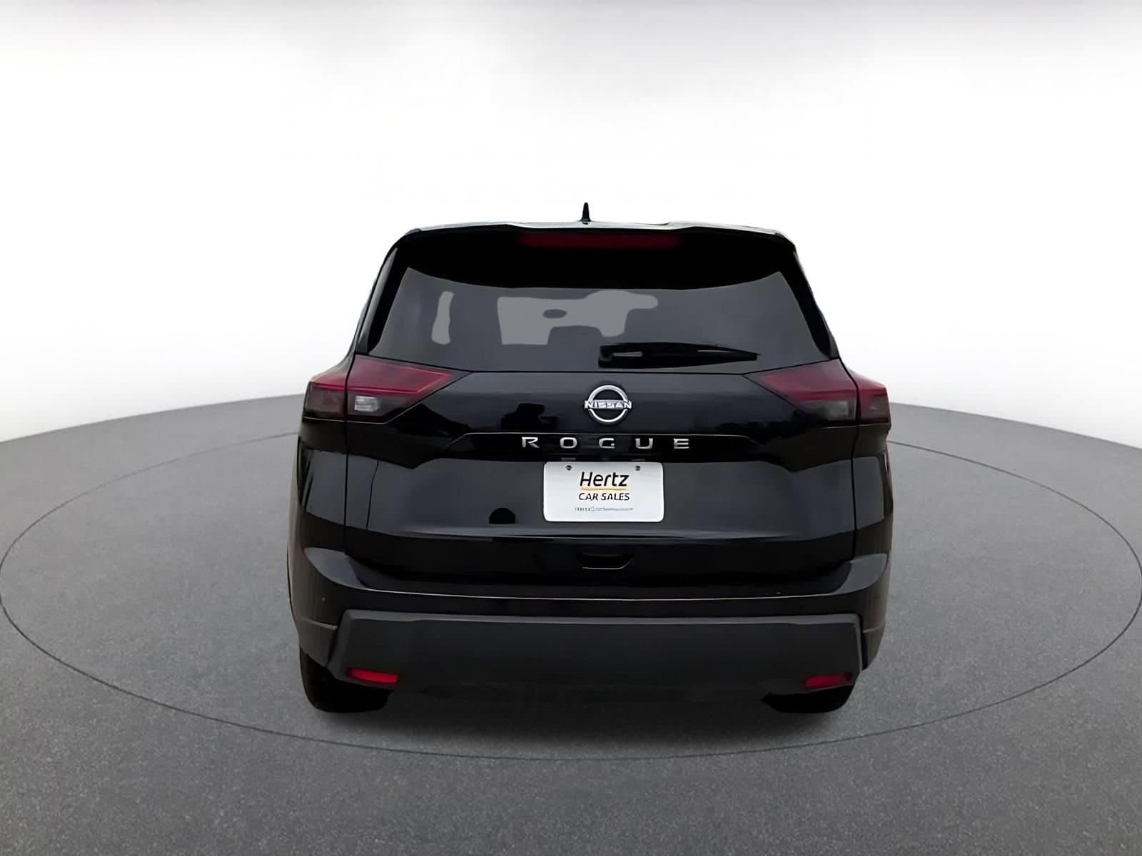 Thumbnail: 2025 Nissan Rogue - 12