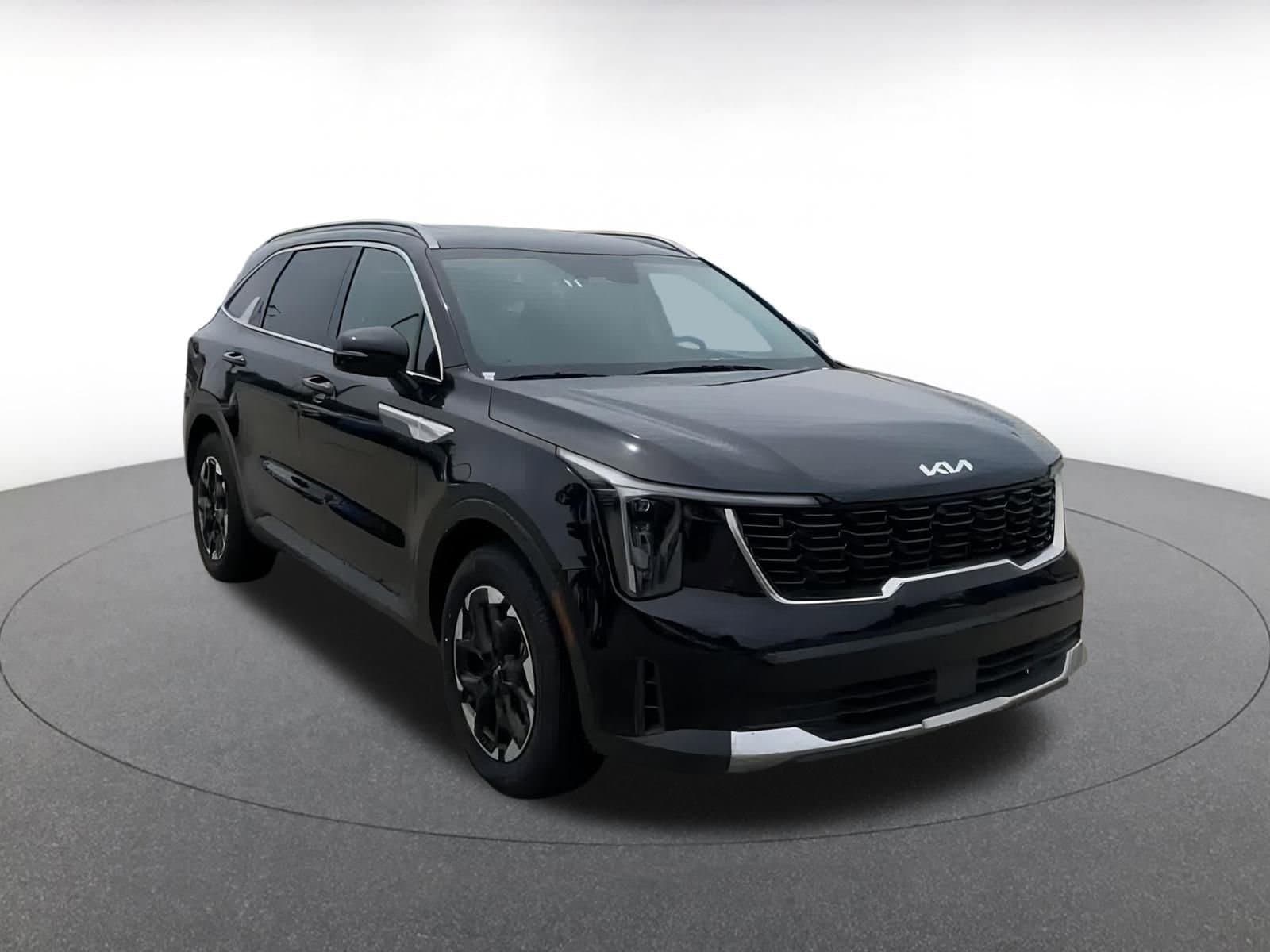 2024 Kia Sorento S 3