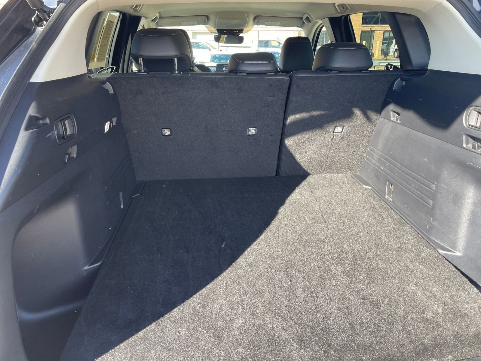 Thumbnail: 2025 Mazda CX-50 - 31