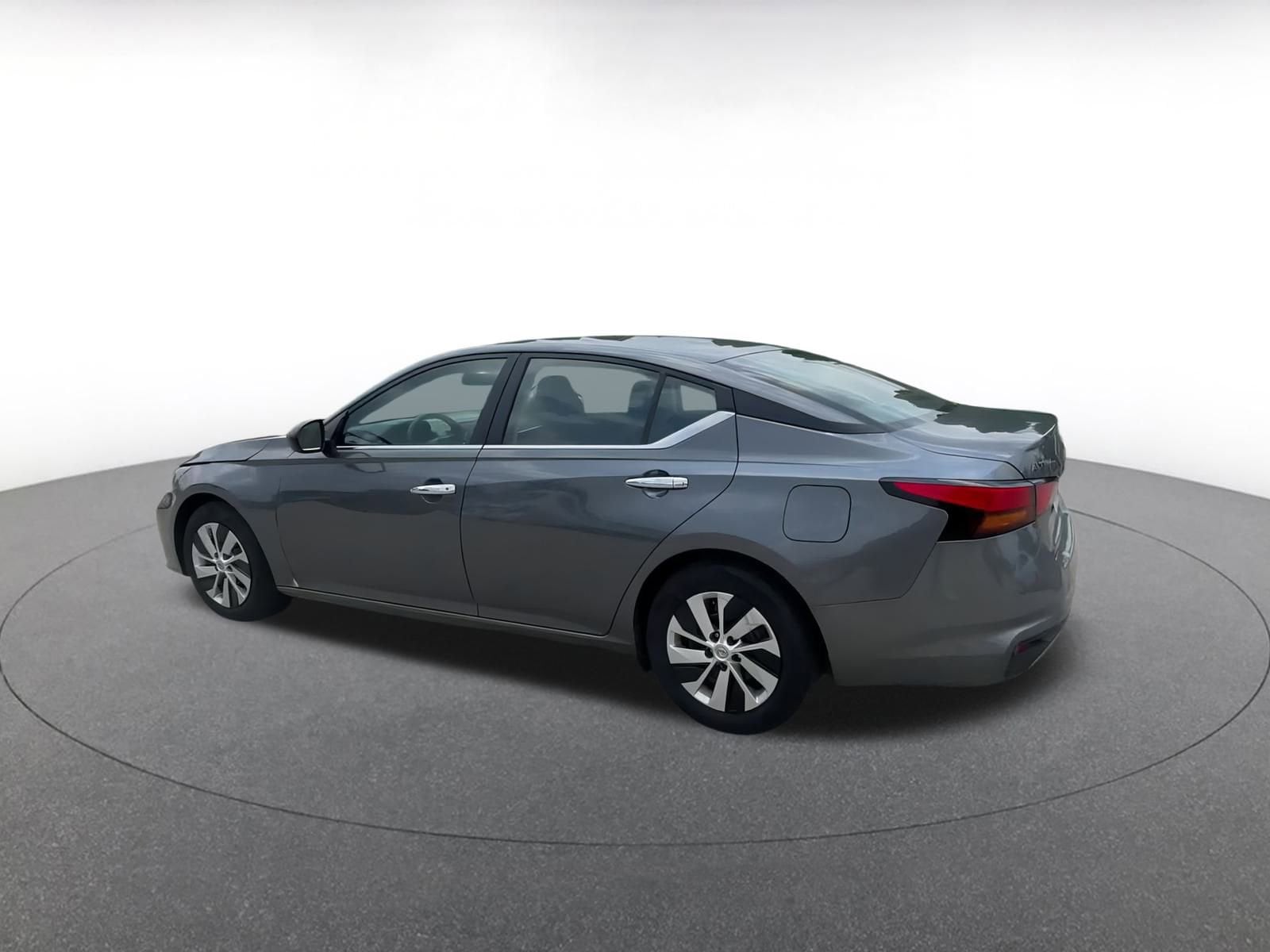 Thumbnail: 2024 Nissan Altima - 10