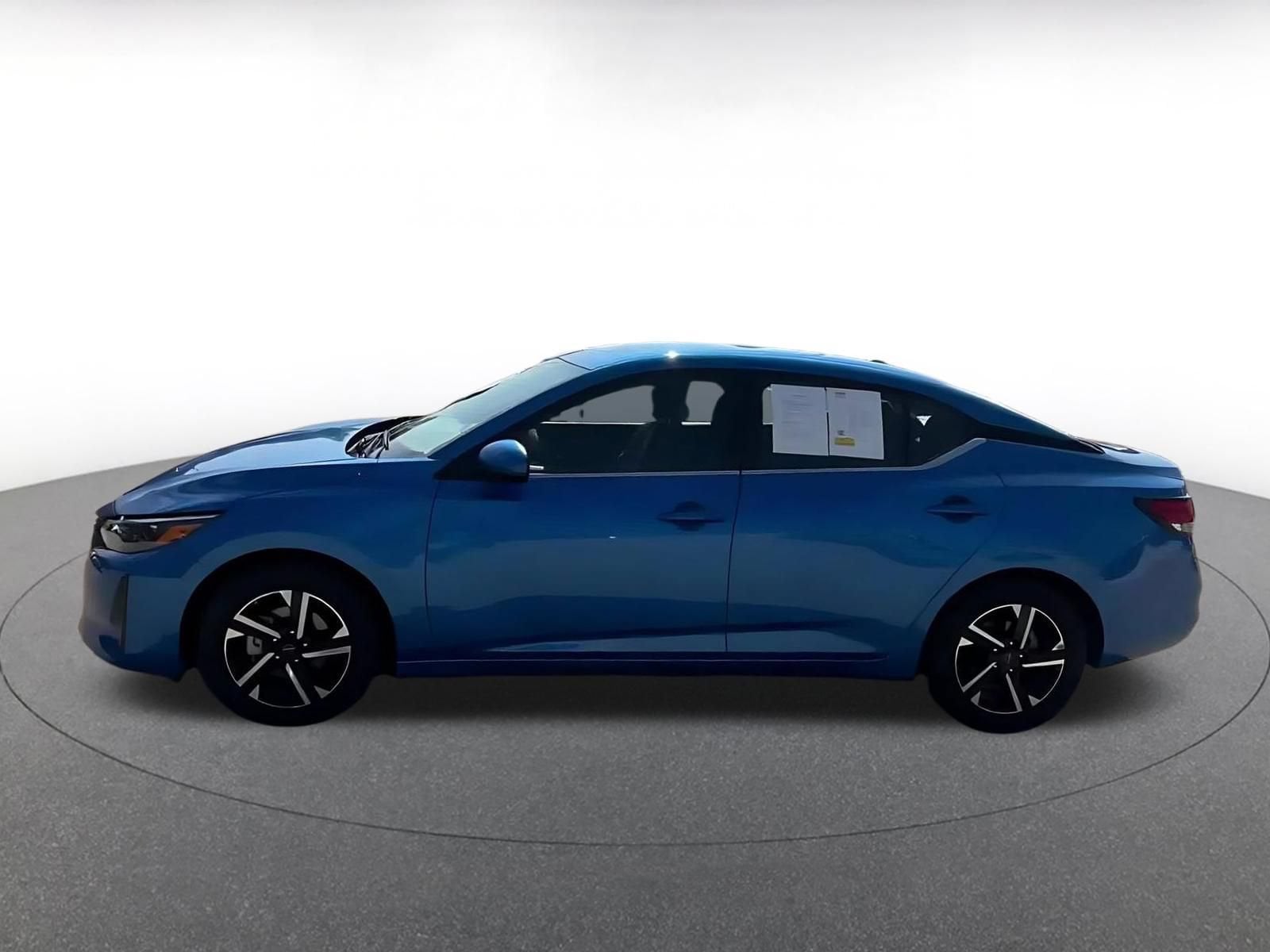 Thumbnail: 2025 Nissan Sentra - 9
