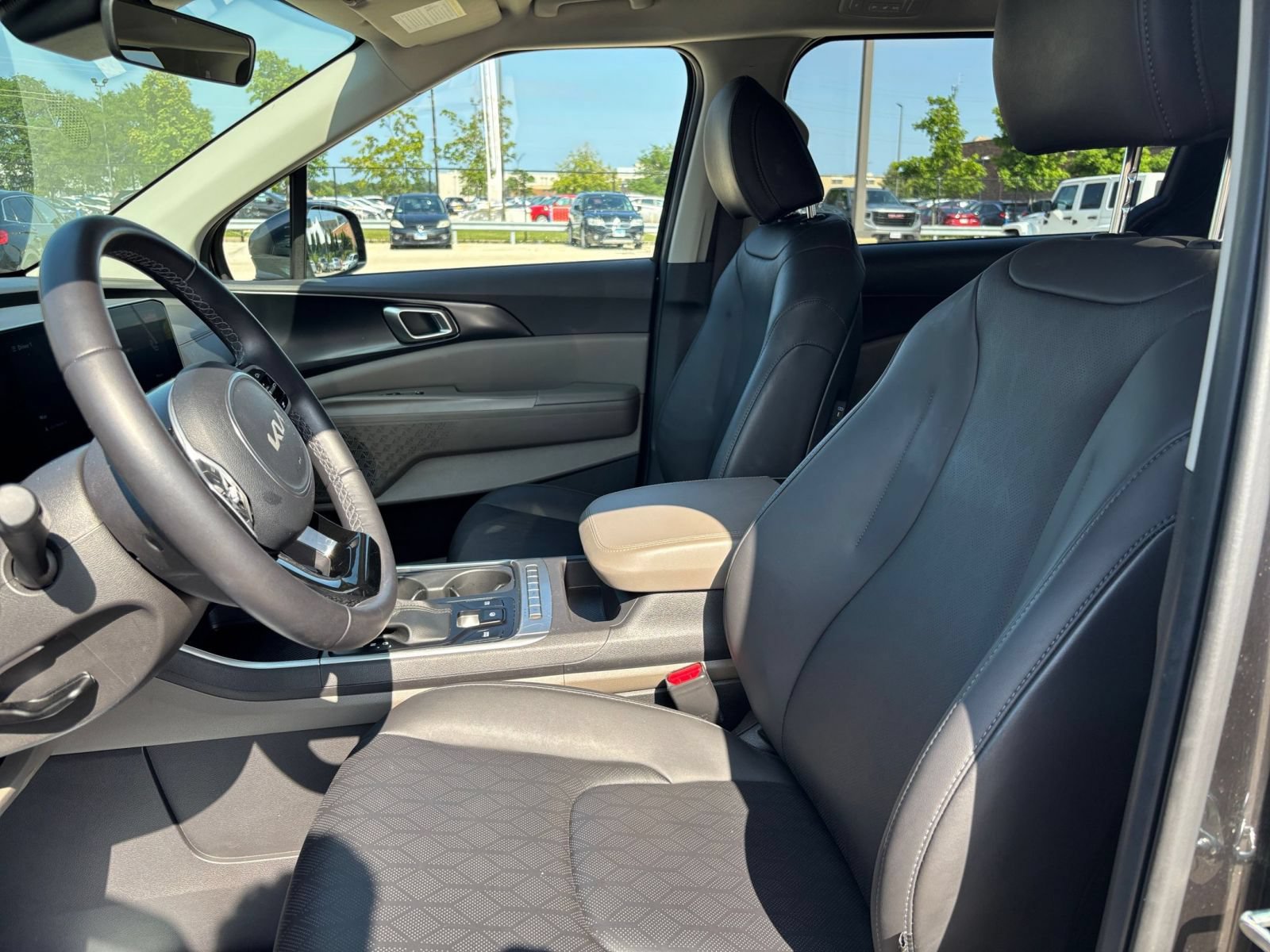 Thumbnail: 2026 Kia Carnival - 24