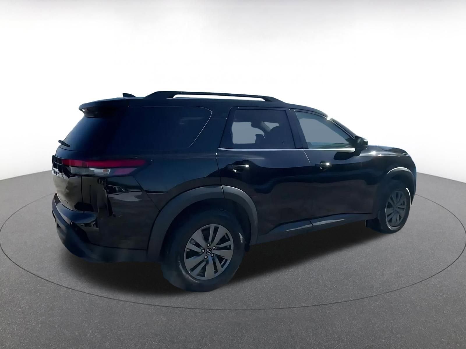 Thumbnail: 2025 Nissan Pathfinder - 15