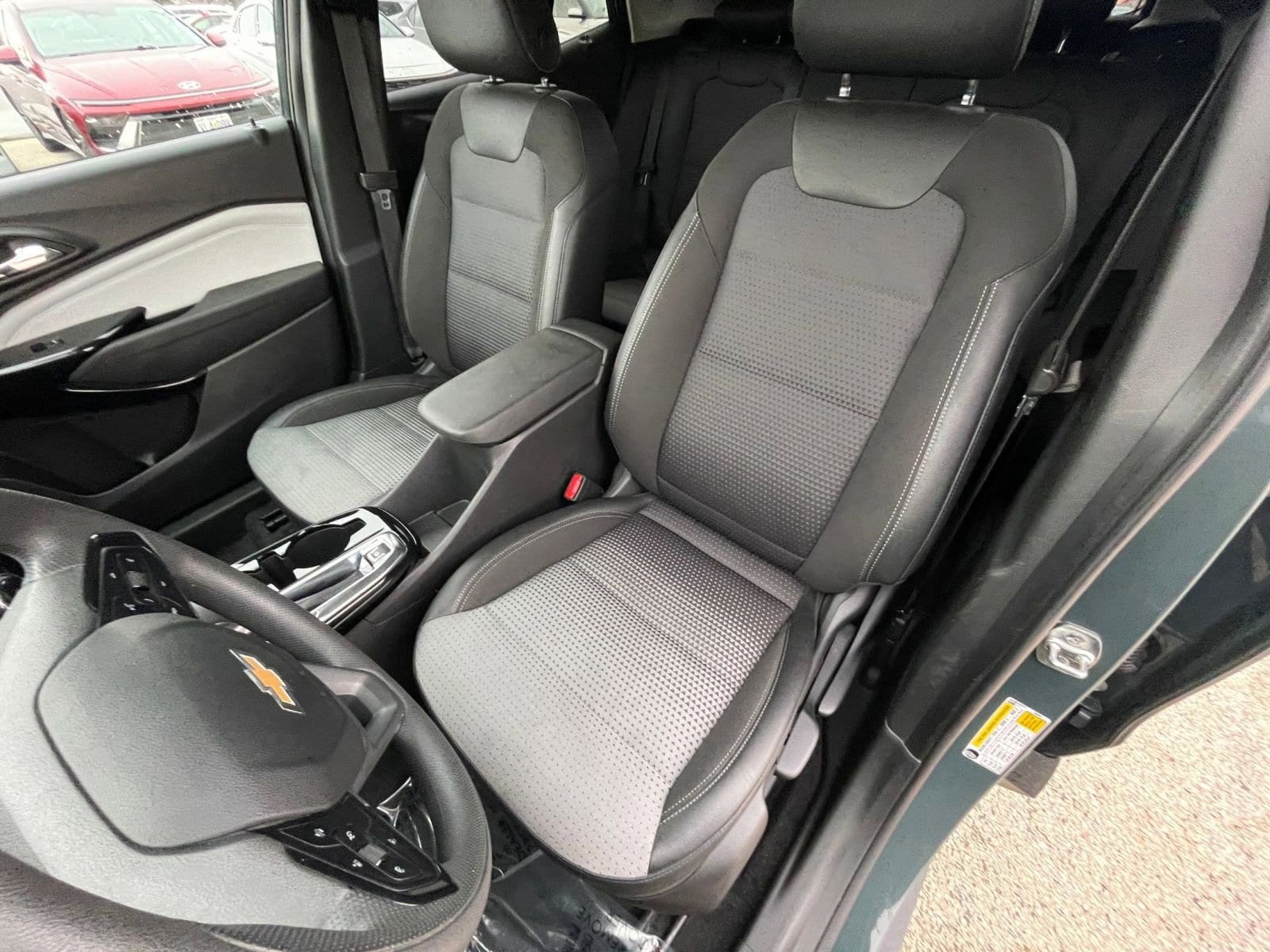 Thumbnail: 2025 Chevrolet Trax - 35