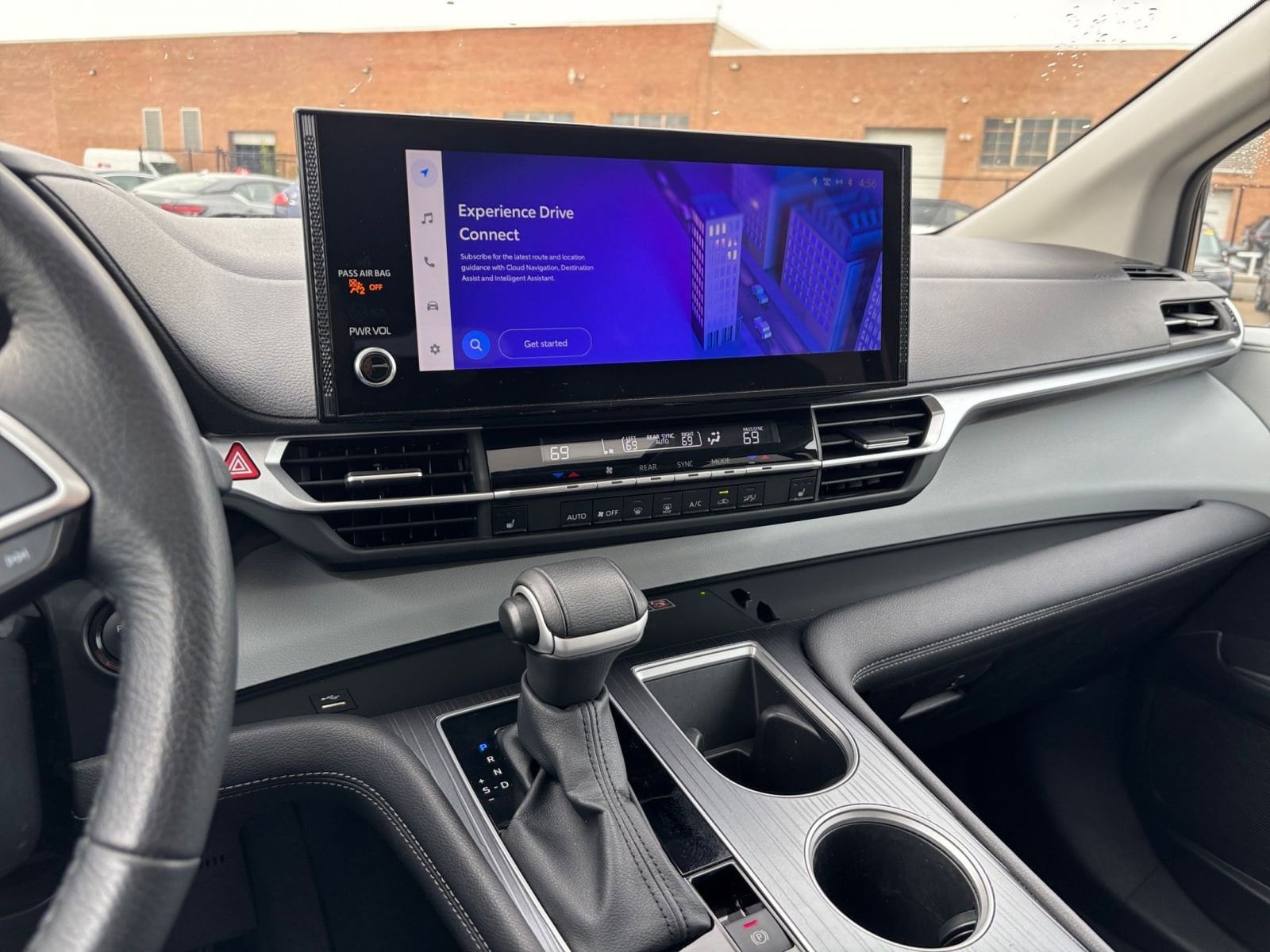 Thumbnail: 2025 Toyota Sienna - 17
