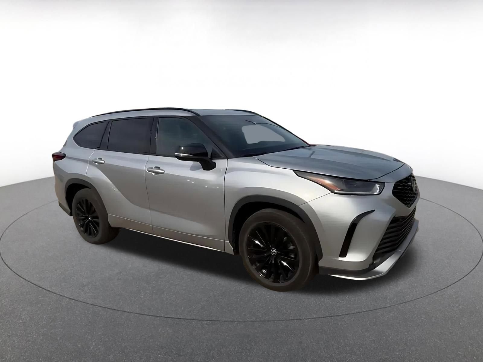 Thumbnail: 2025 Toyota Highlander - 2