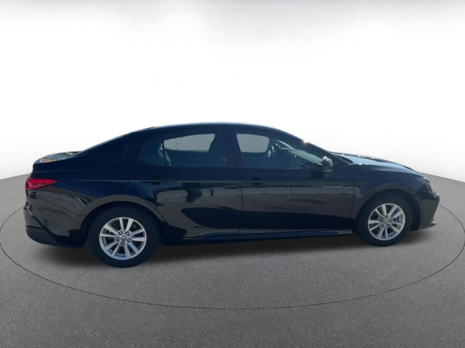 Thumbnail: 2025 Toyota Camry - 16