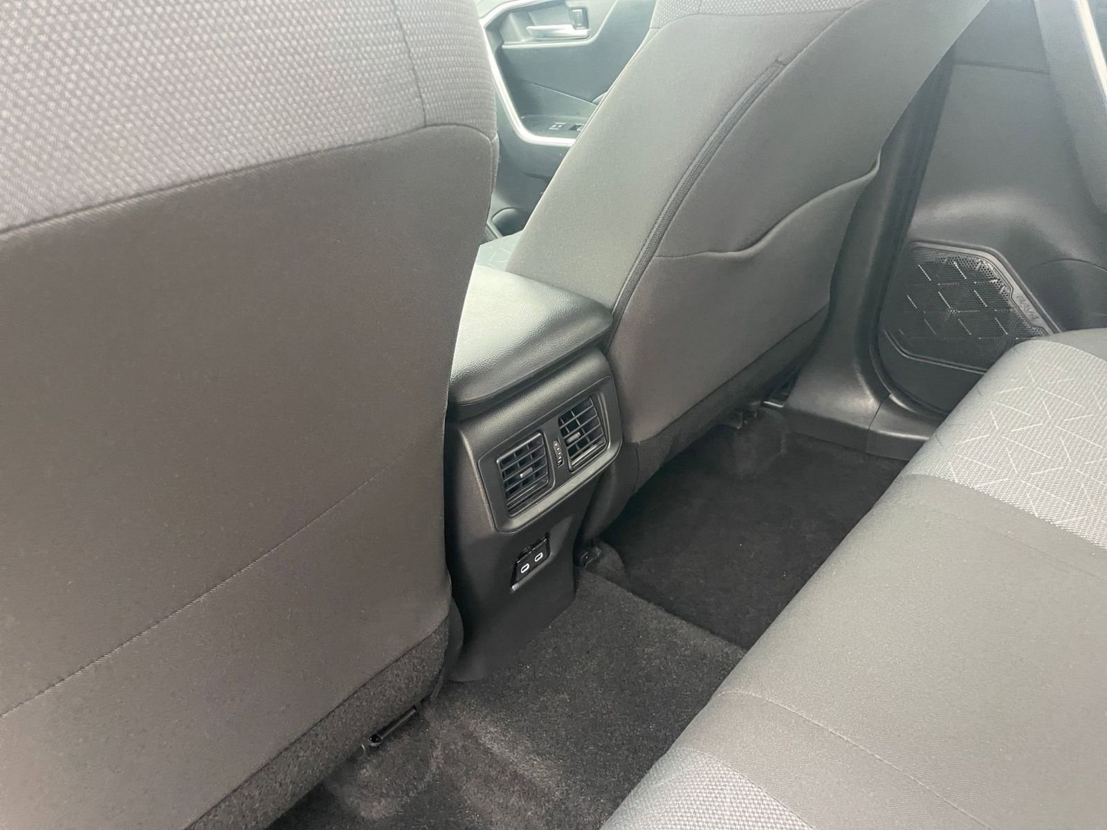 Thumbnail: 2025 Toyota RAV4 - 24