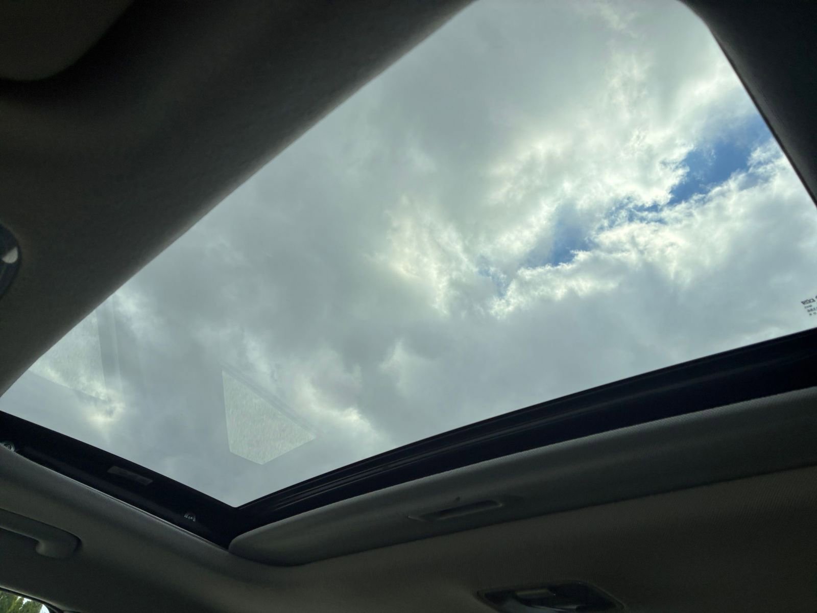 Thumbnail: 2025 Hyundai Elantra - 30