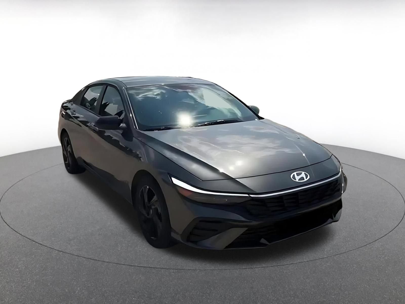 Thumbnail: 2026 Hyundai Elantra - 3