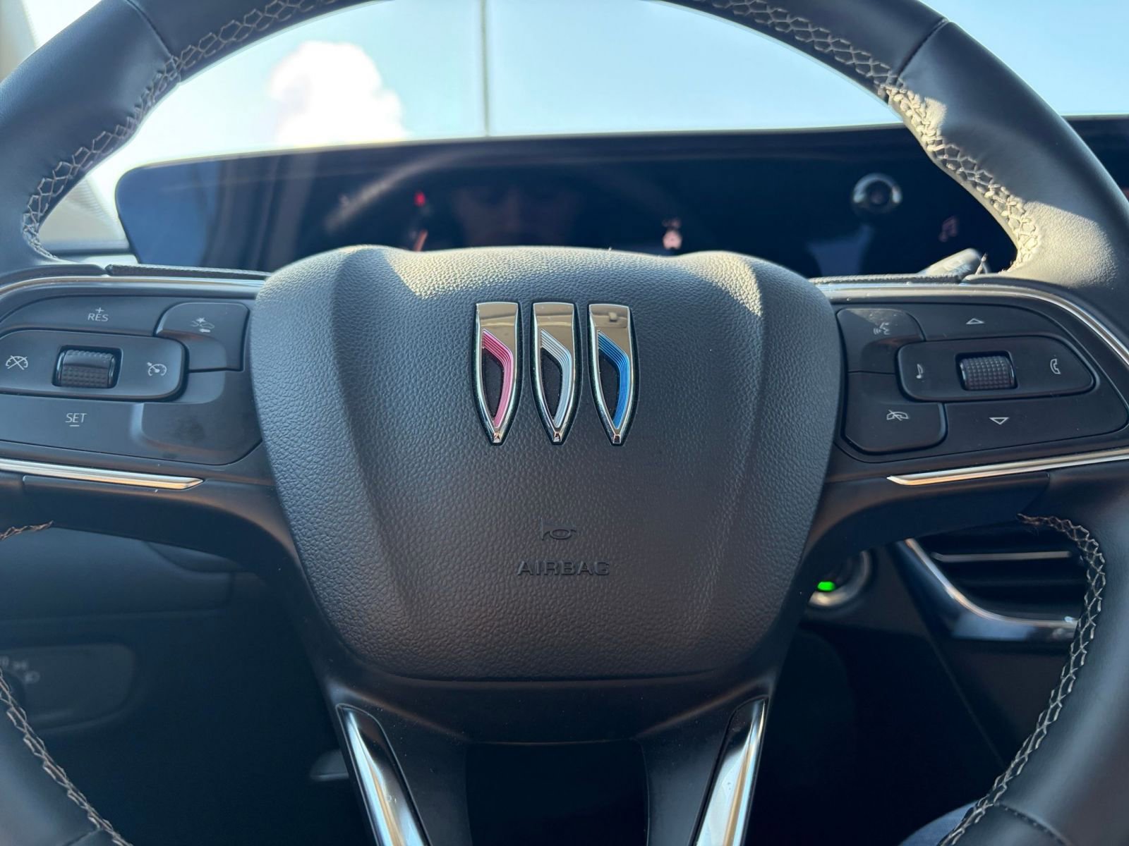 Thumbnail: 2025 Buick Encore GX - 25