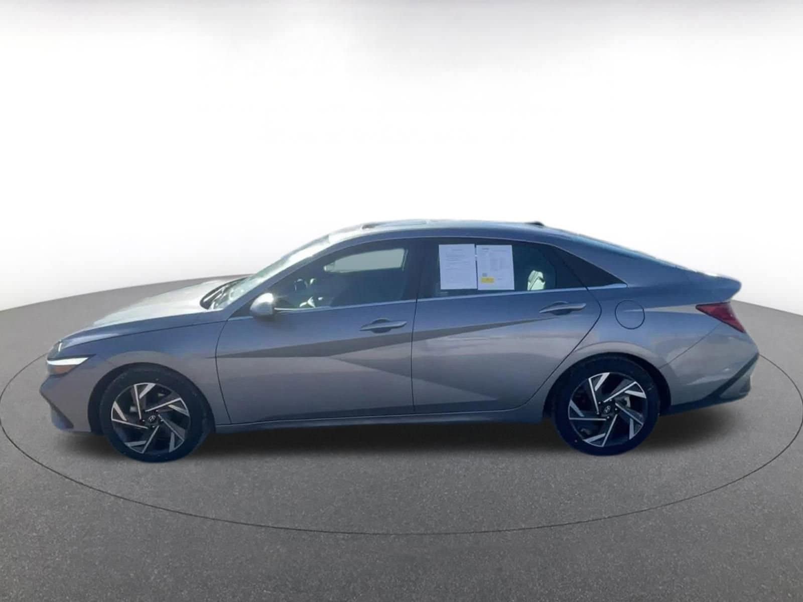 Thumbnail: 2025 Hyundai Elantra - 9