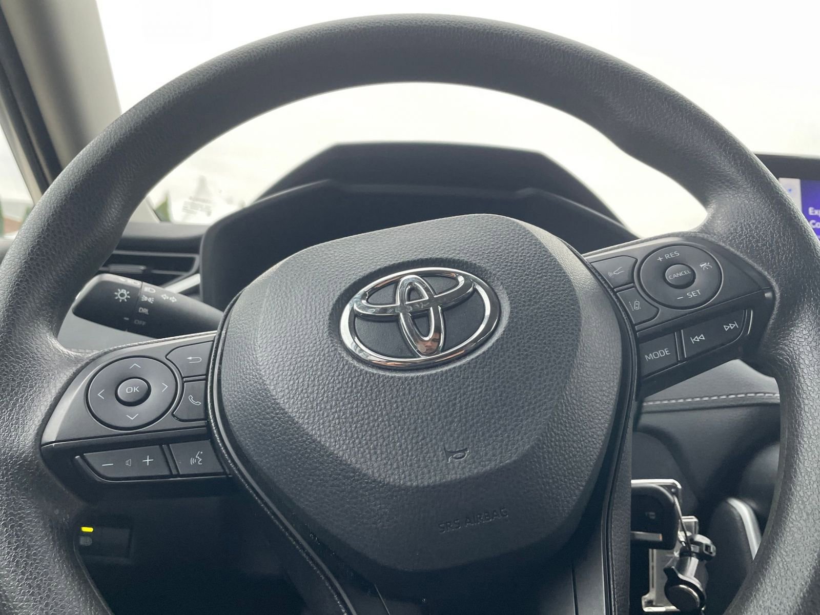 Thumbnail: 2025 Toyota RAV4 - 27