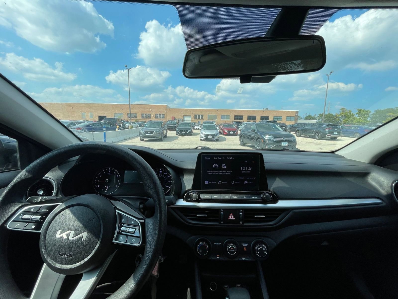 Thumbnail: 2024 Kia Forte - 32