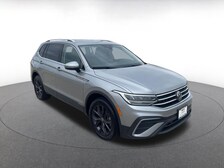 2024 Volkswagen Tiguan 2.0T -
                  Des Plaines, IL