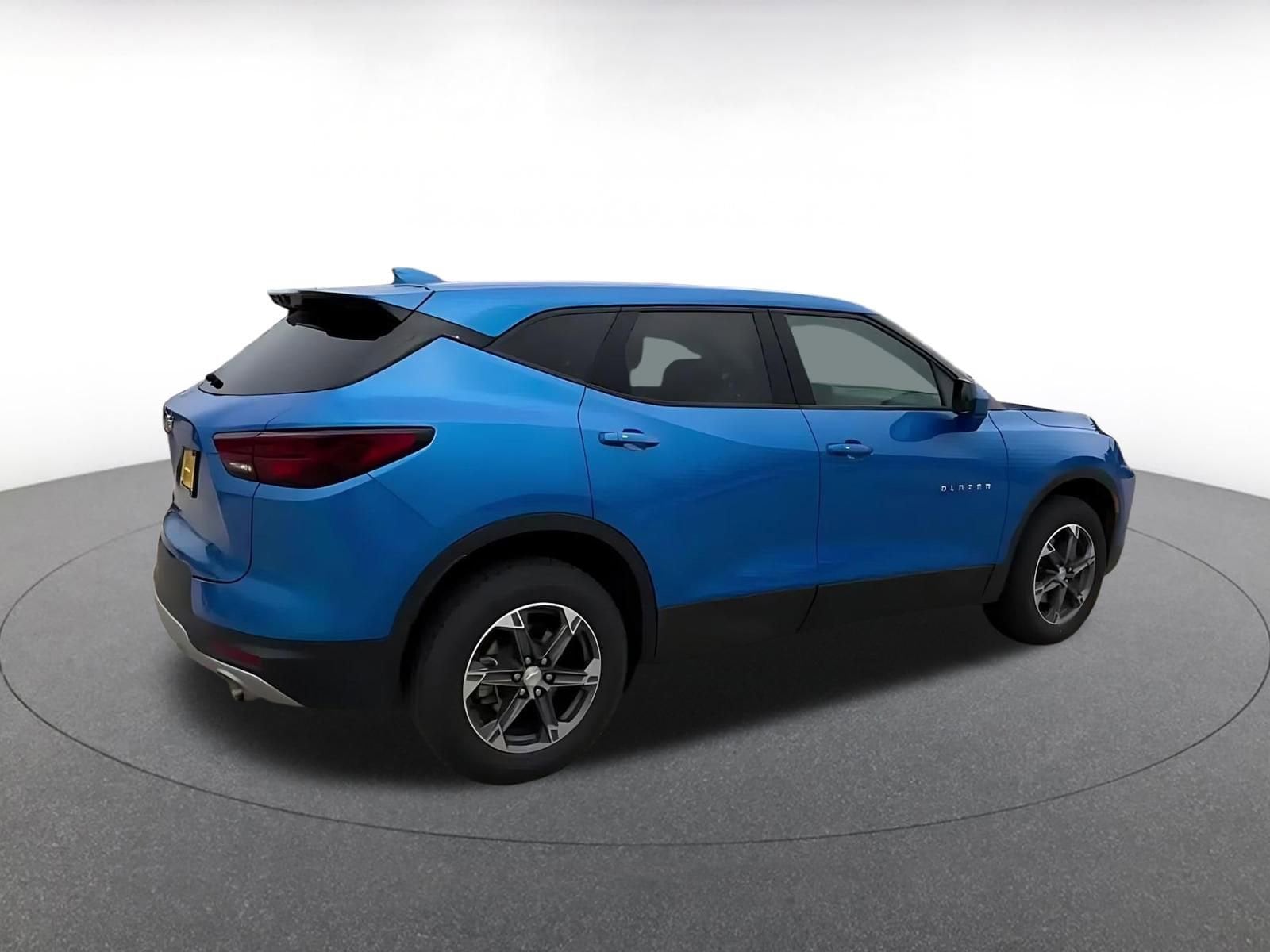 Thumbnail: 2025 Chevrolet Blazer - 15