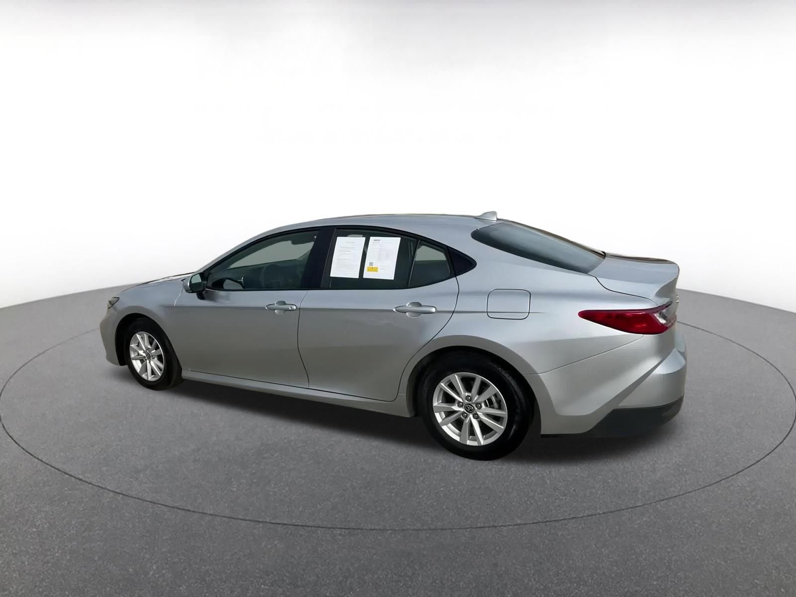 Thumbnail: 2025 Toyota Camry - 10