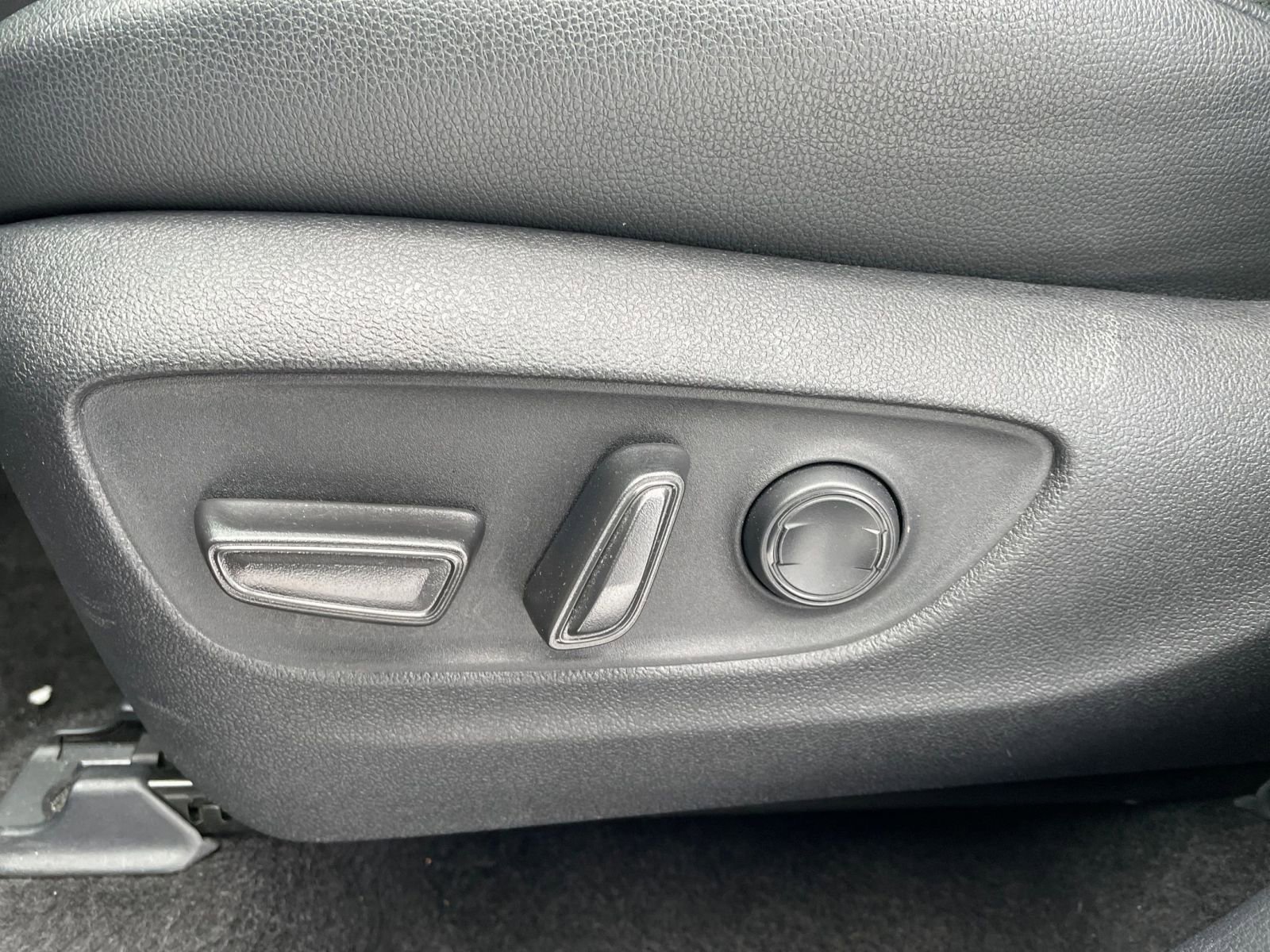 Thumbnail: 2025 Toyota Grand Highlander - 24