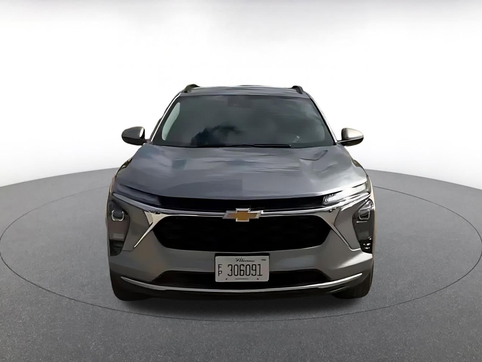 Thumbnail: 2025 Chevrolet Trax - 4