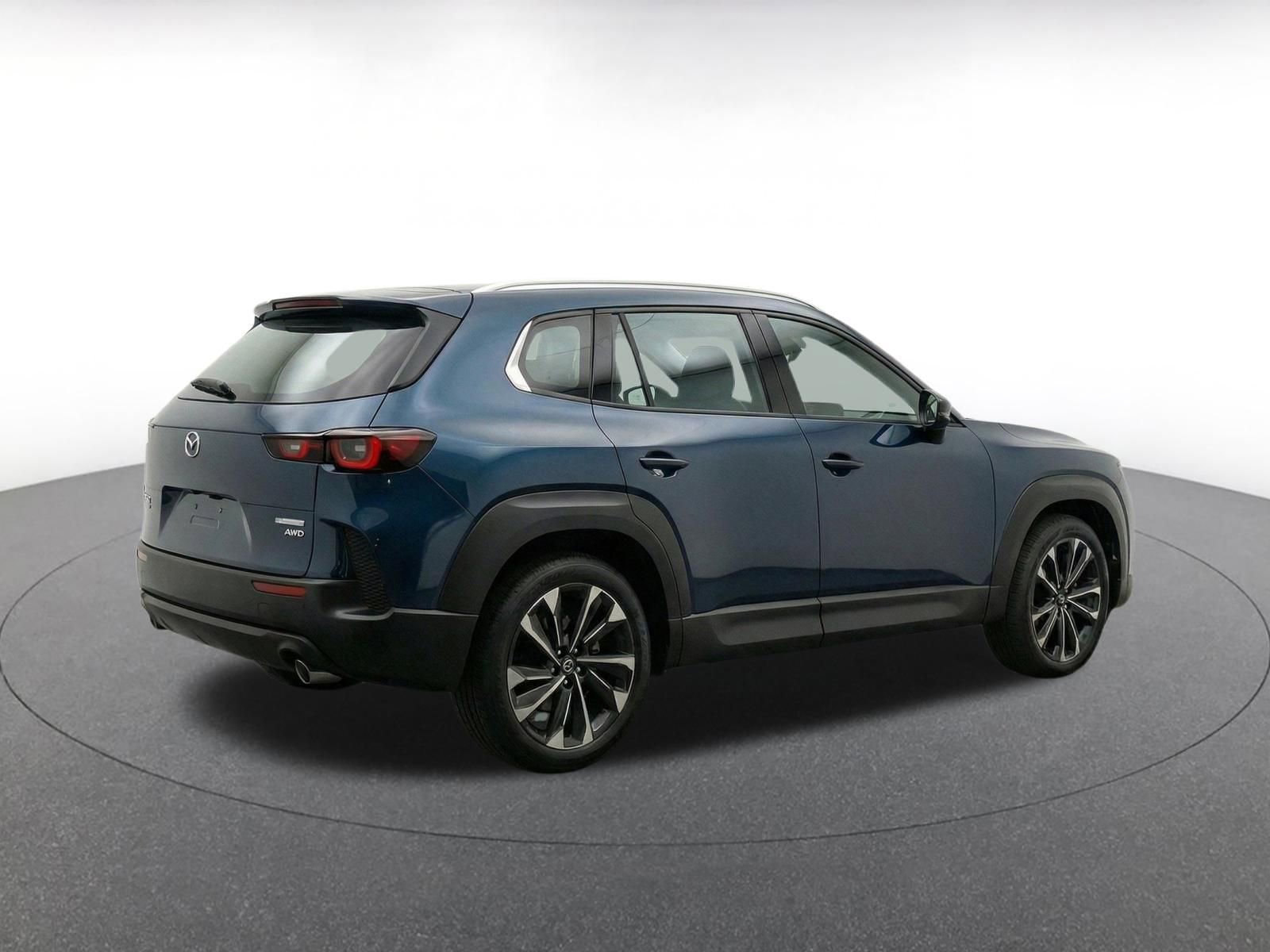 Thumbnail: 2025 Mazda CX-50 - 9