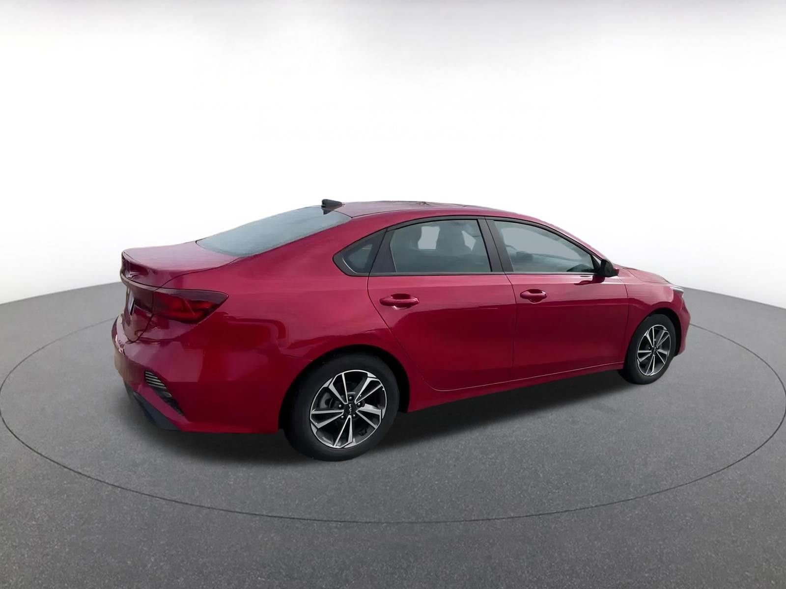 Thumbnail: 2024 Kia Forte - 15