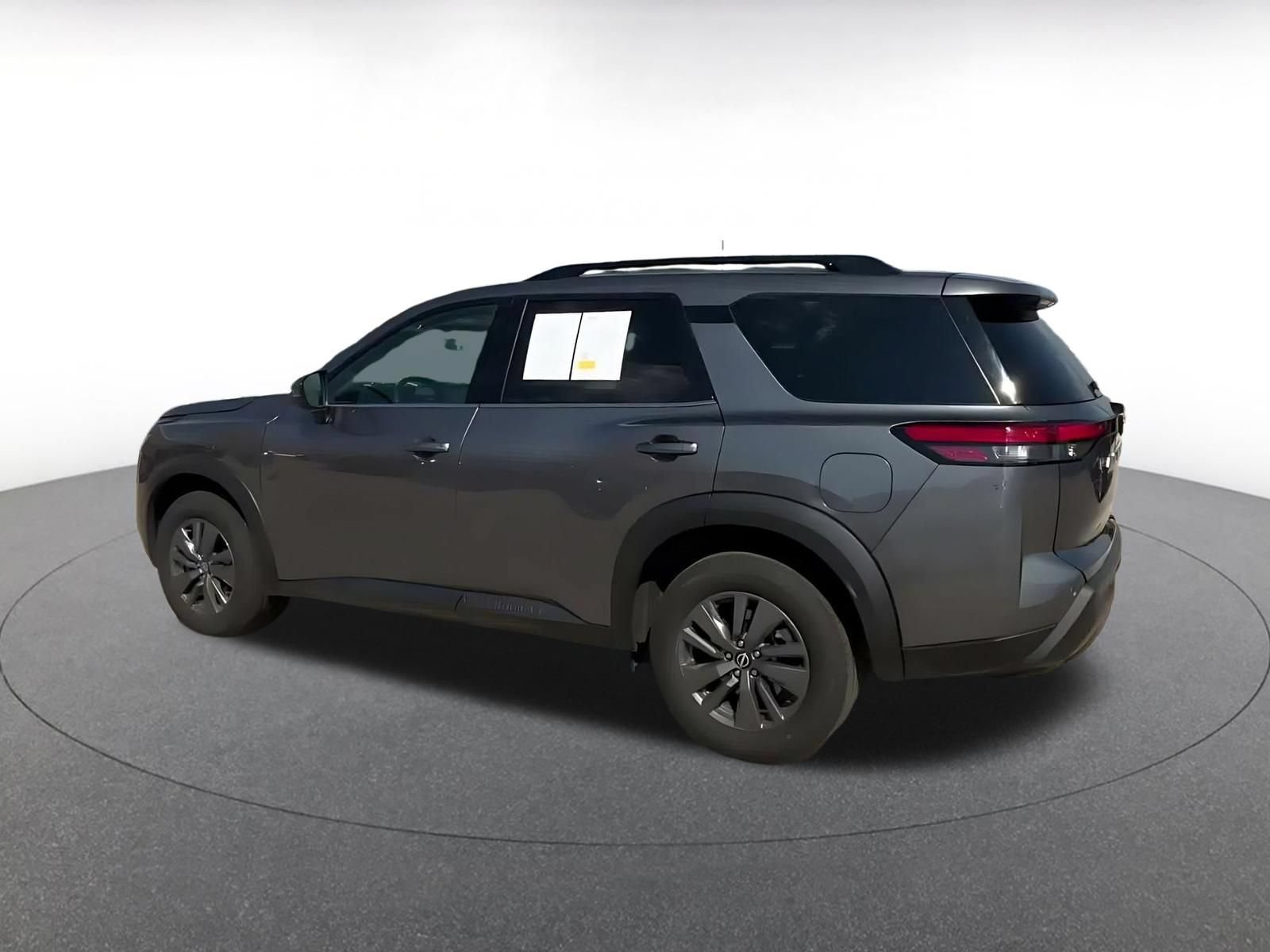 Thumbnail: 2025 Nissan Pathfinder - 9