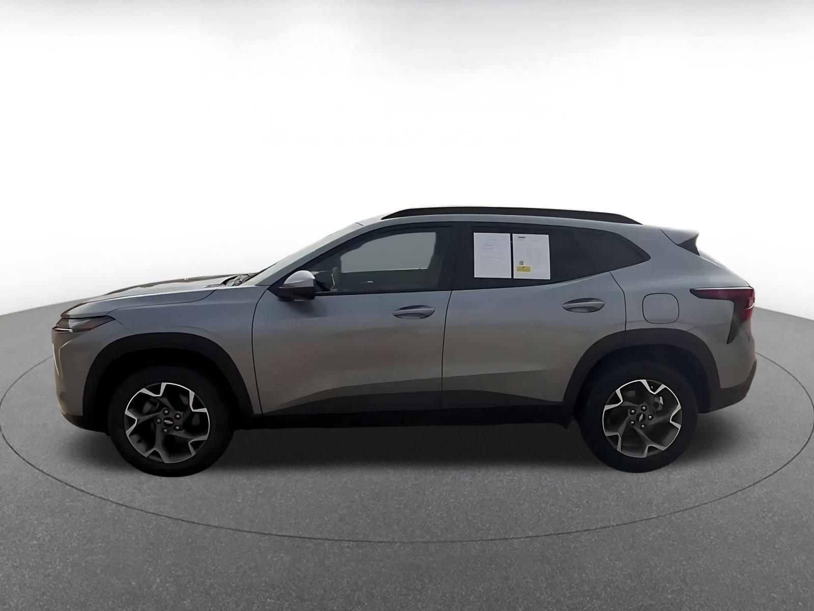 Thumbnail: 2025 Chevrolet Trax - 7