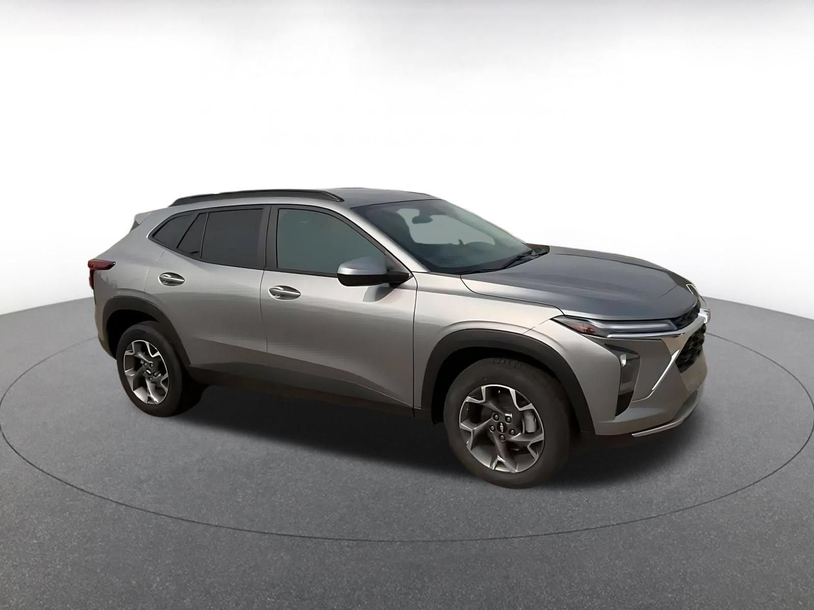 Thumbnail: 2025 Chevrolet Trax - 2